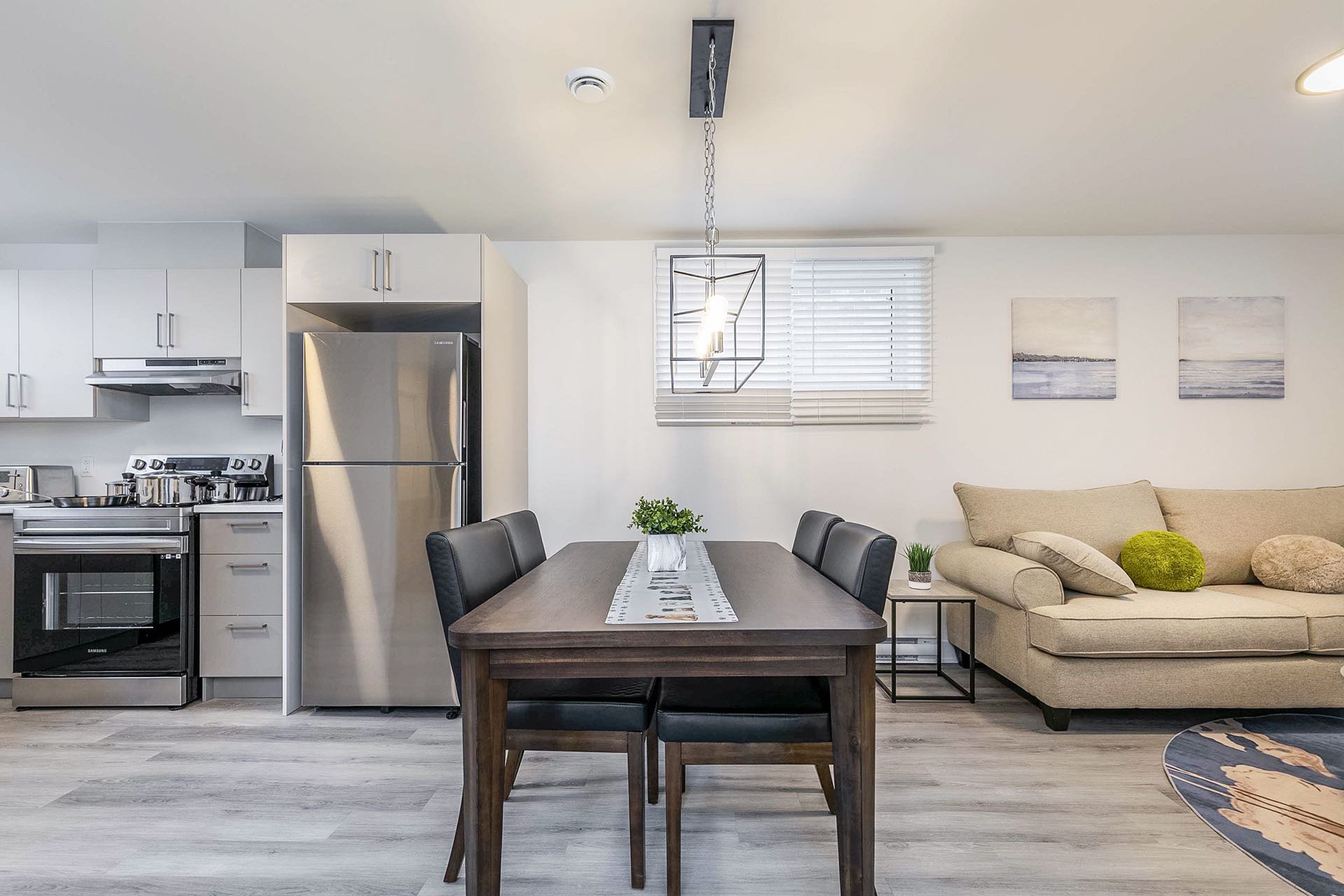 Rentals.ca ) 3697 Rue SaintHubert, Montréal QC for Rent