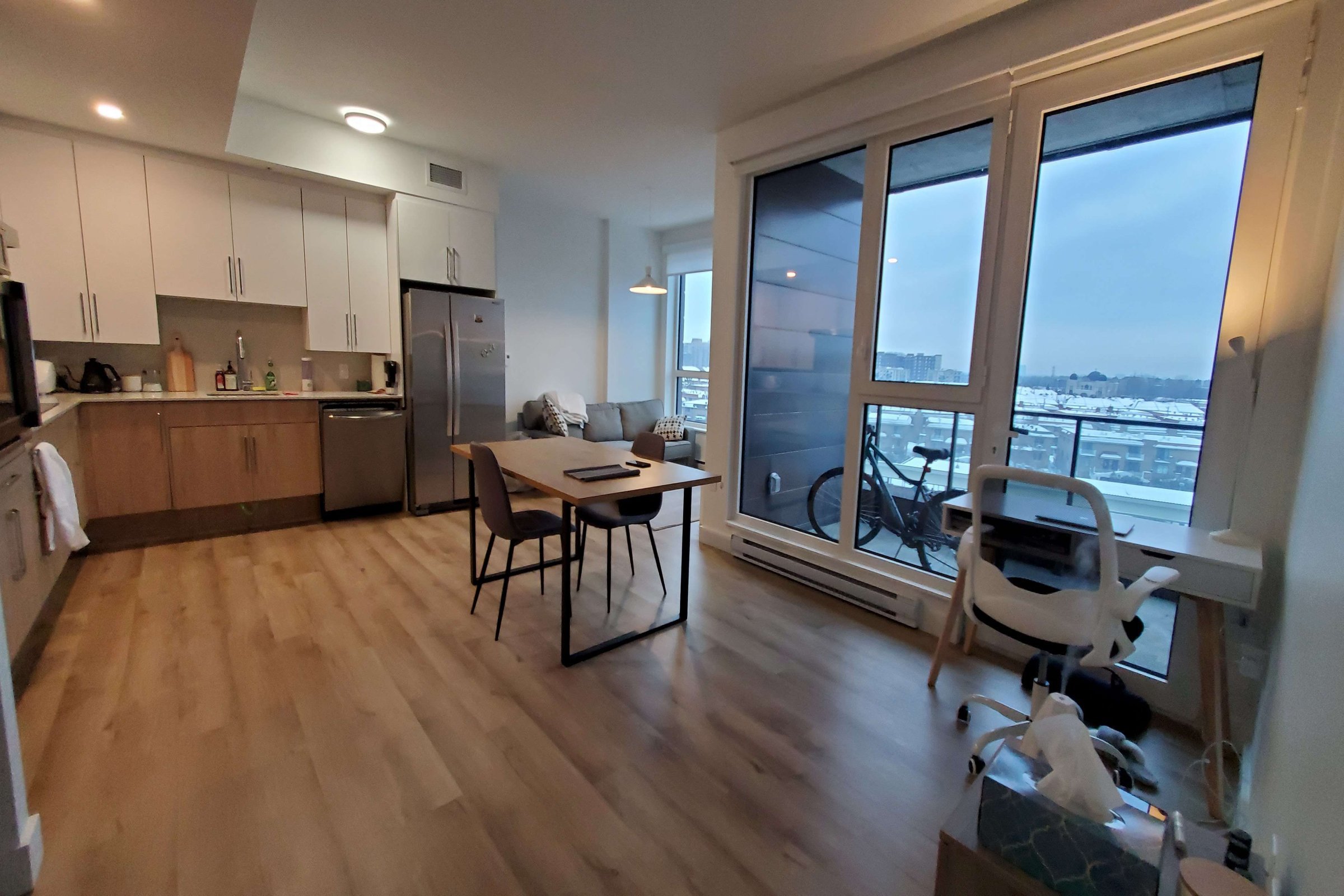 Rentals.ca ) 2000 Rue Sauvé Ouest, Montréal QC for Rent