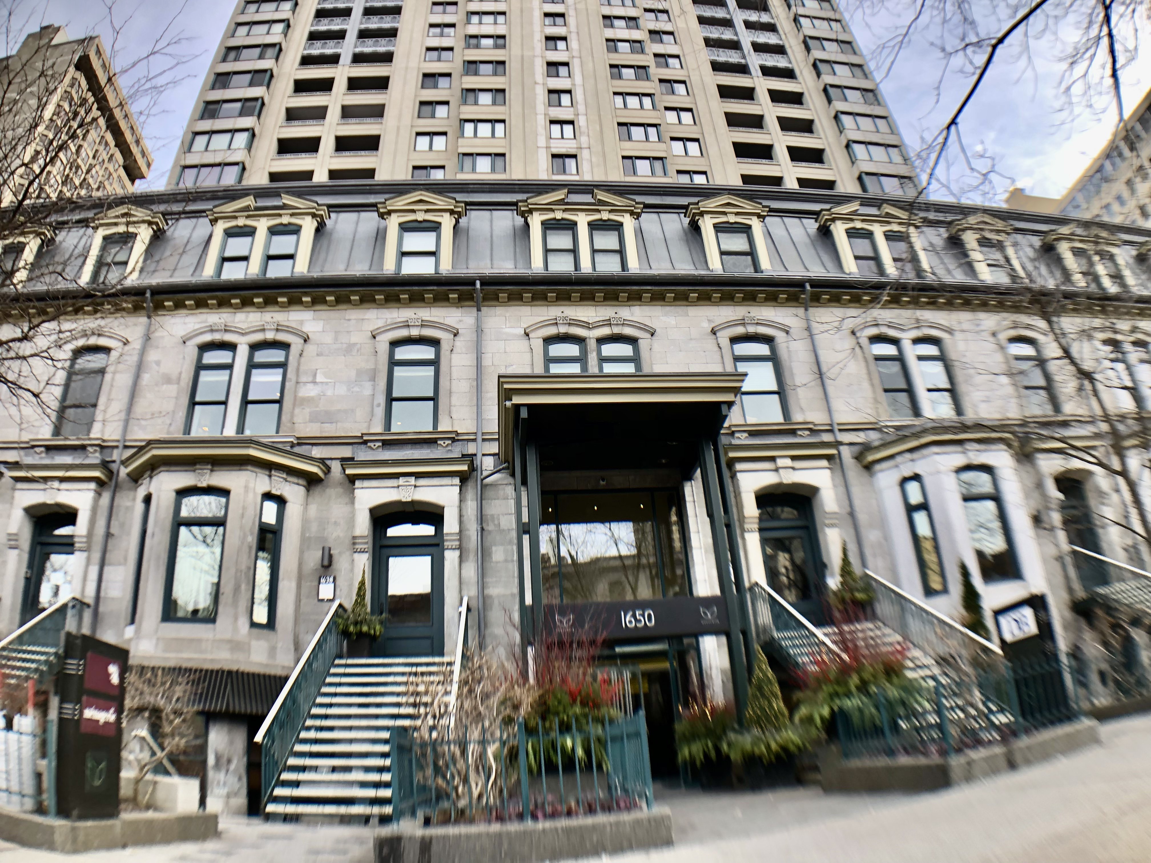 1650 Rue Sherbrooke Ouest, Montréal, QC Condo for rent