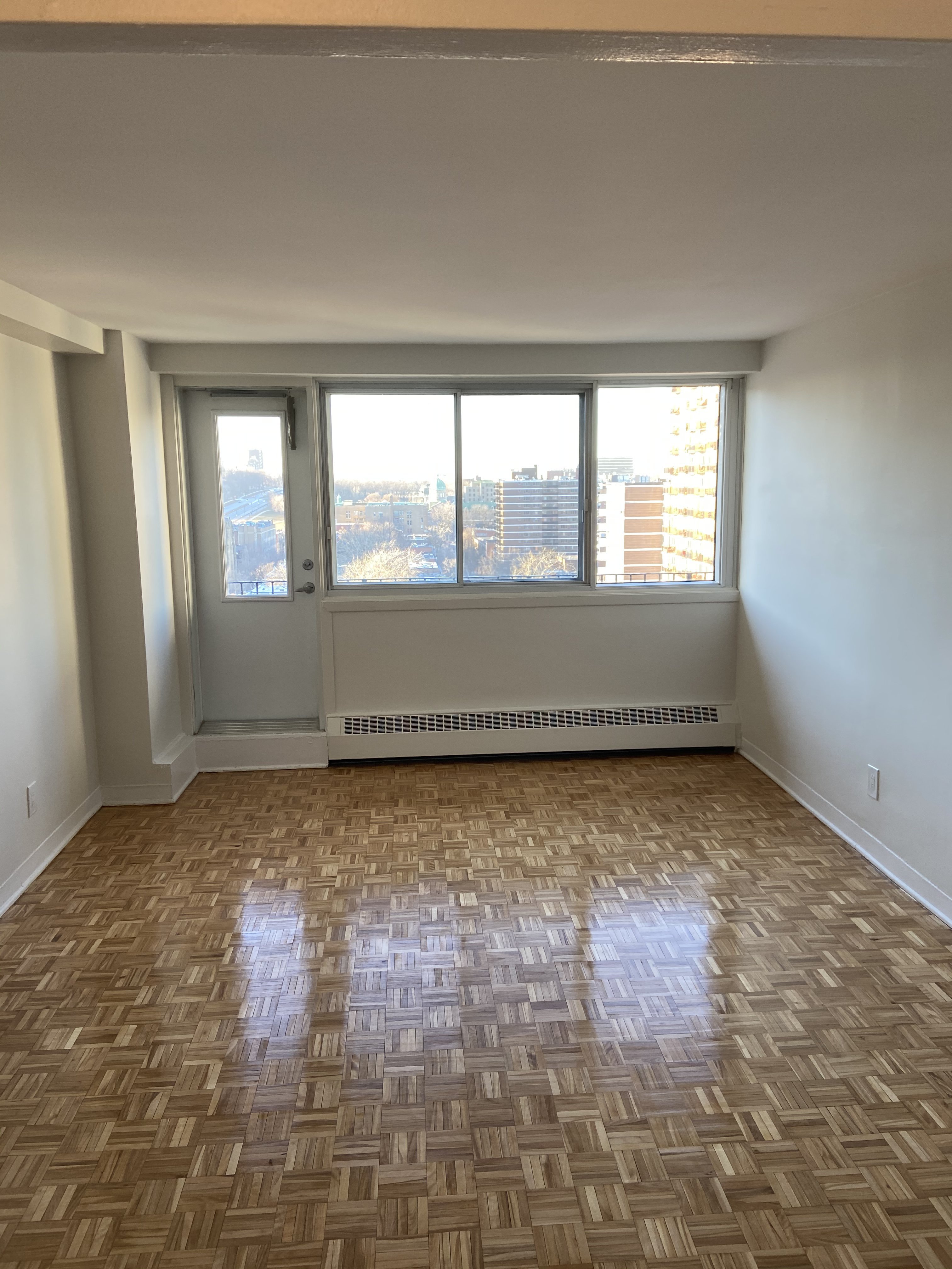 235 Rue Sherbrooke O., Montréal, QC Apartment for rent