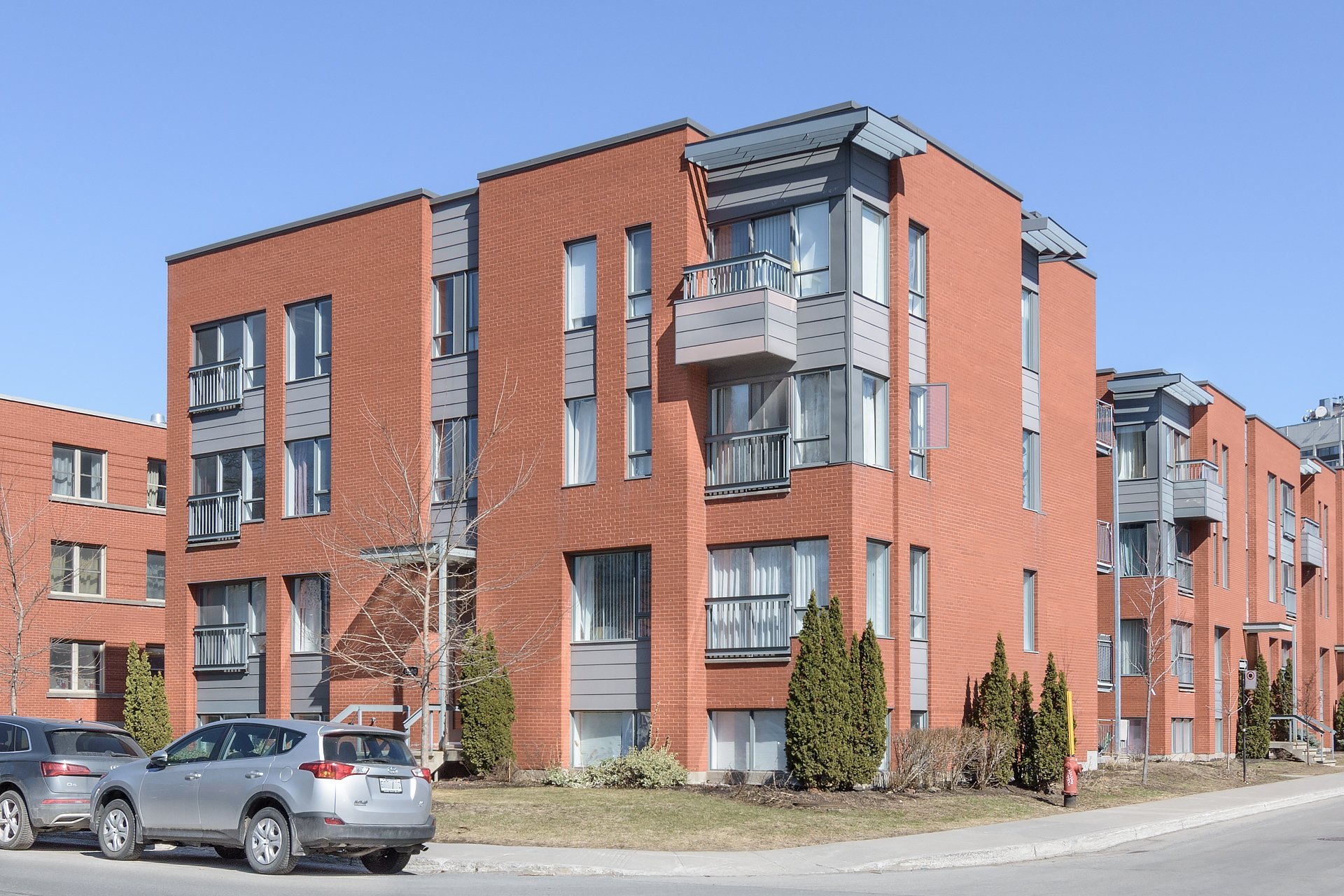 Rentals.ca ) 6580 Avenue de Monkland, Montréal QC for Rent