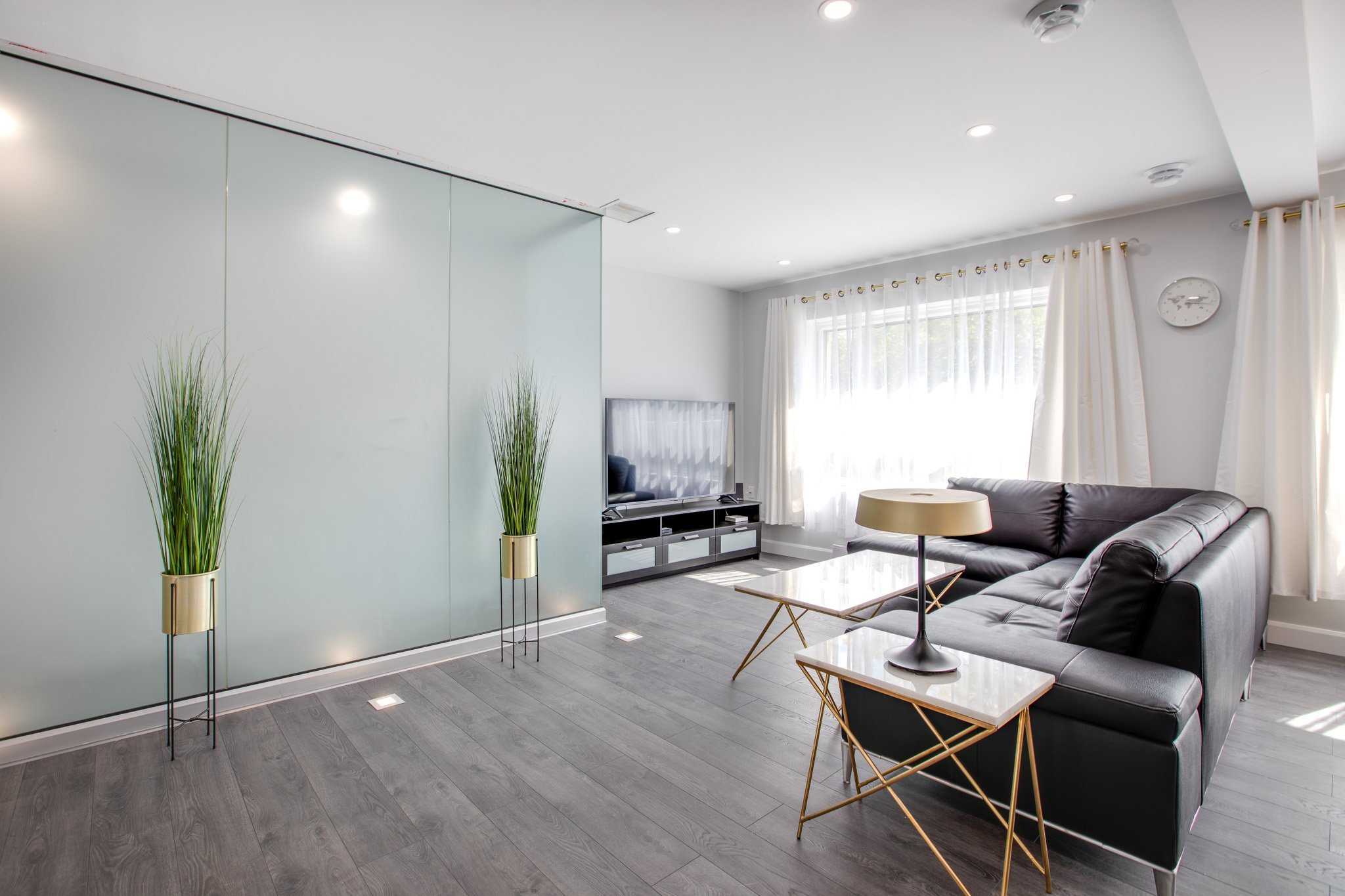 745 Boulevard Décarie, Montréal, QC Apartment for rent