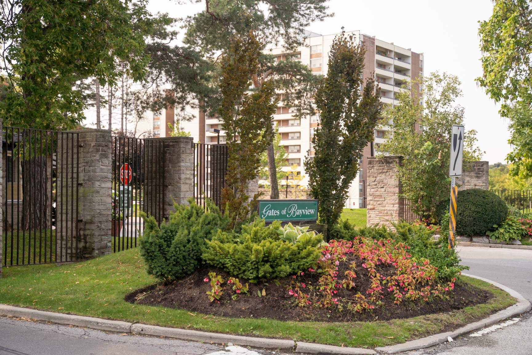 Rentals.ca ) 4001 4005 Bayview Avenue, North York ON for Rent