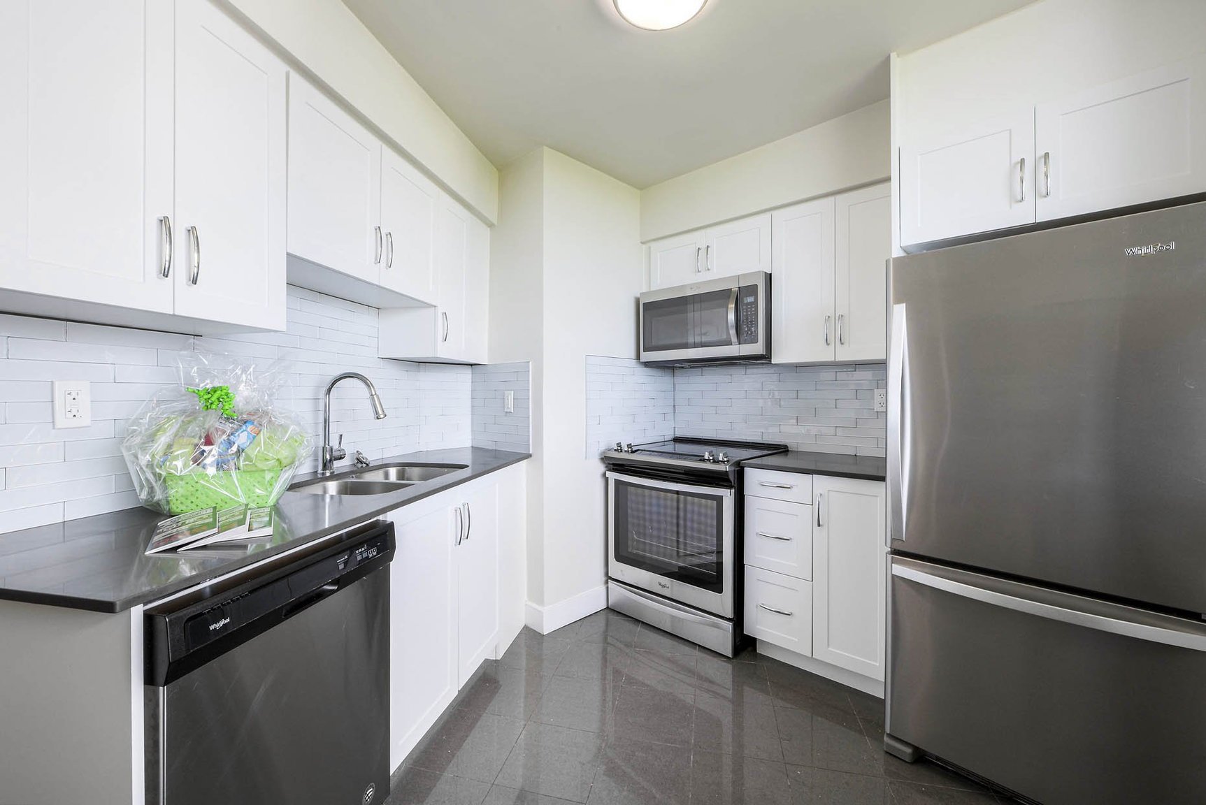 Rentals.ca ) 6151 Bathurst Street, North York ON à louer