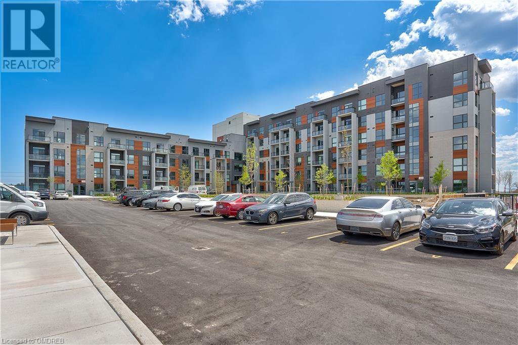 Rentals.ca ) 95 DUNDAS Street West, Oakville ON for Rent