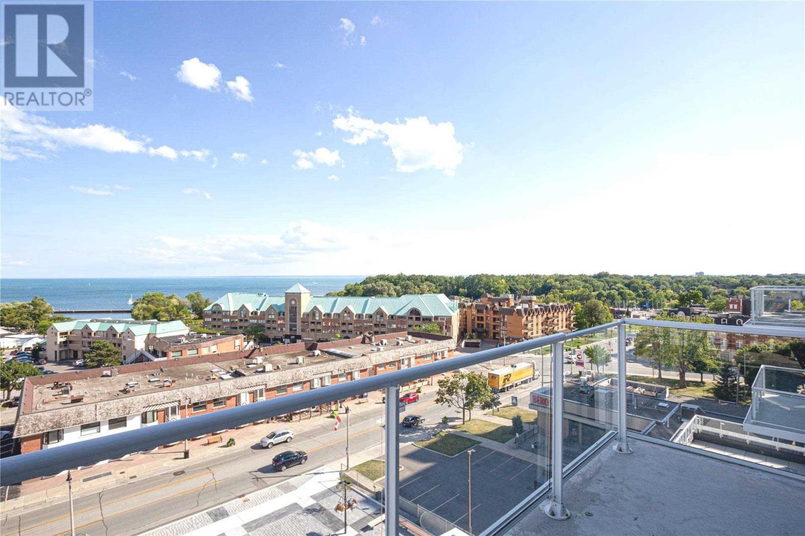 Rentals.ca ) 133 Bronte Road, Oakville ON for Rent