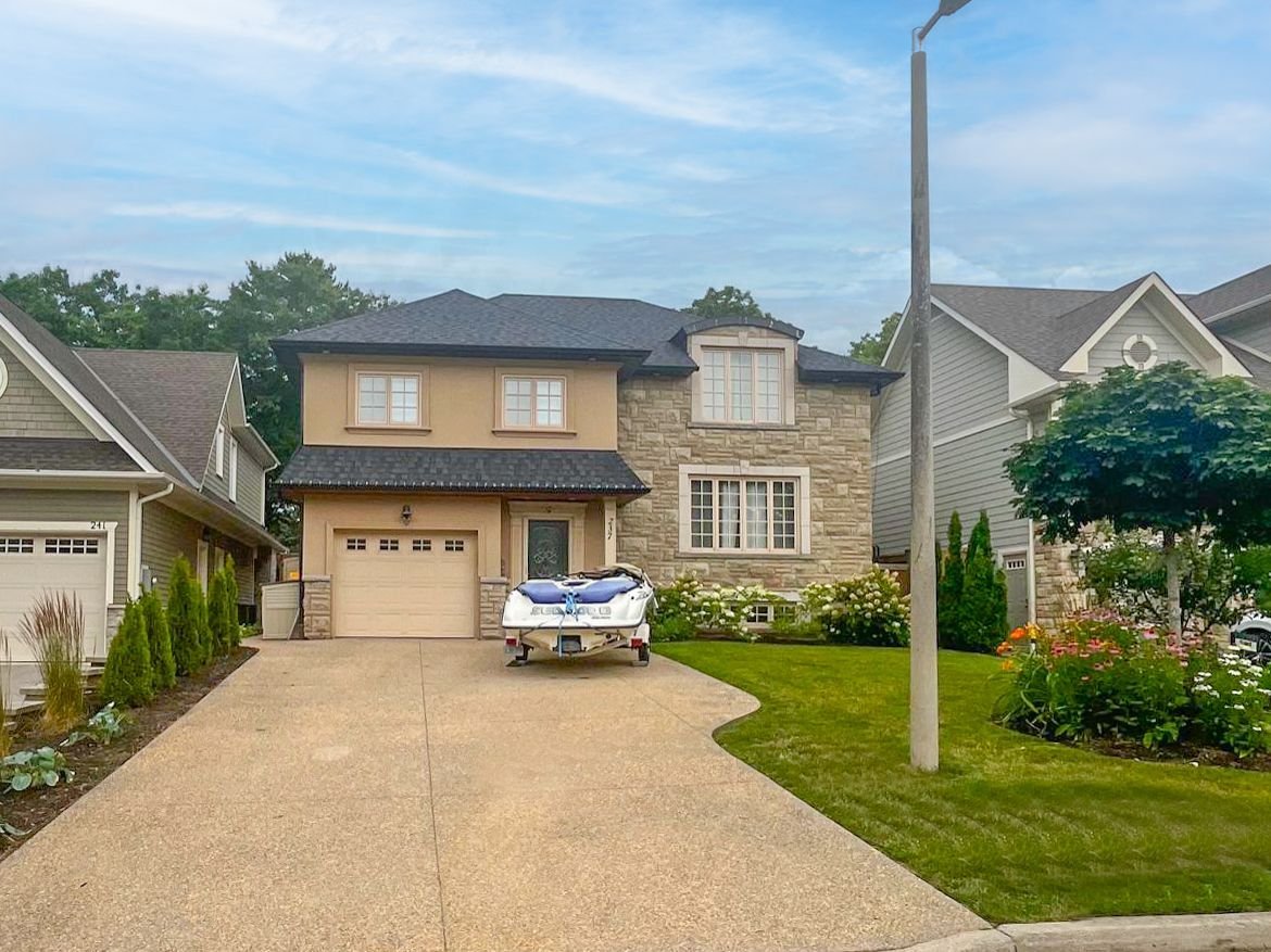 237 Overton Place, Oakville, ON House for rent