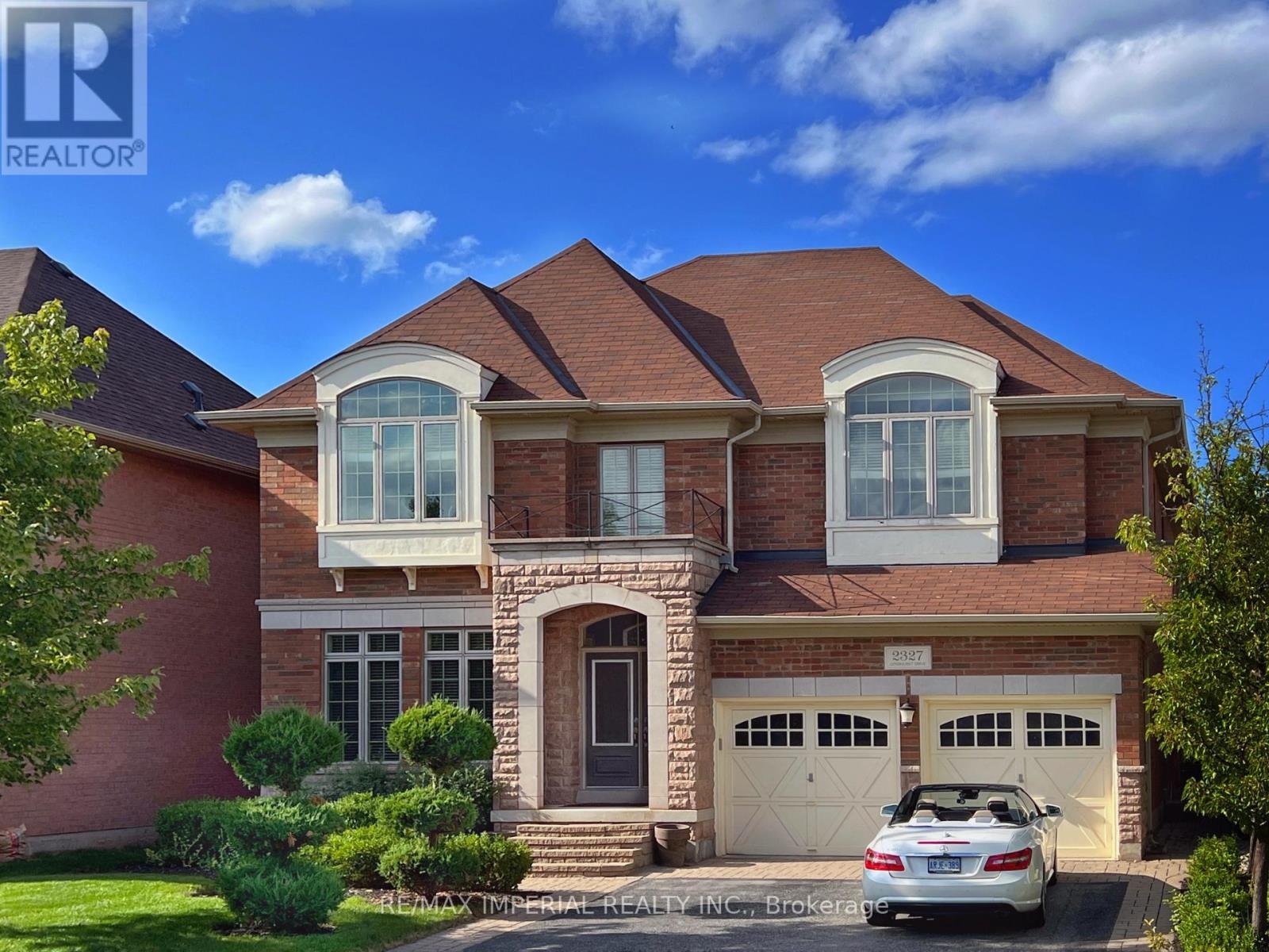 Rentals.ca 2327 Lyndhurst Drive, Oakville ON for Rent