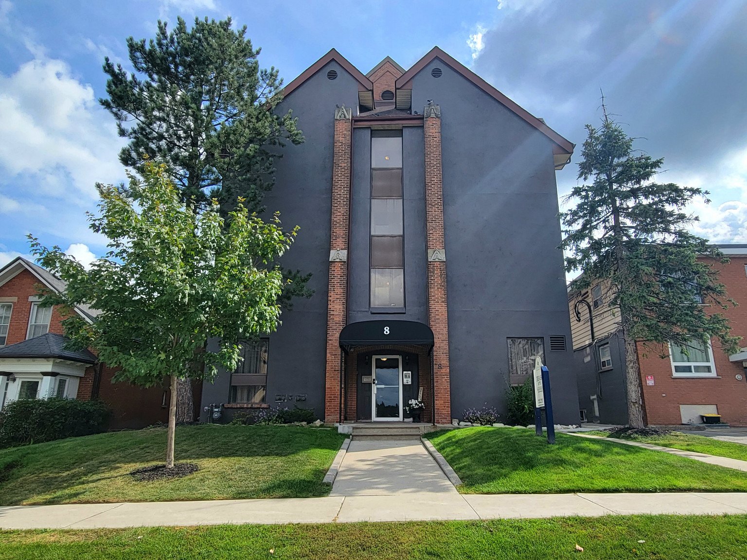 Embassy Apartments 8 First Ave, Orangeville, ON