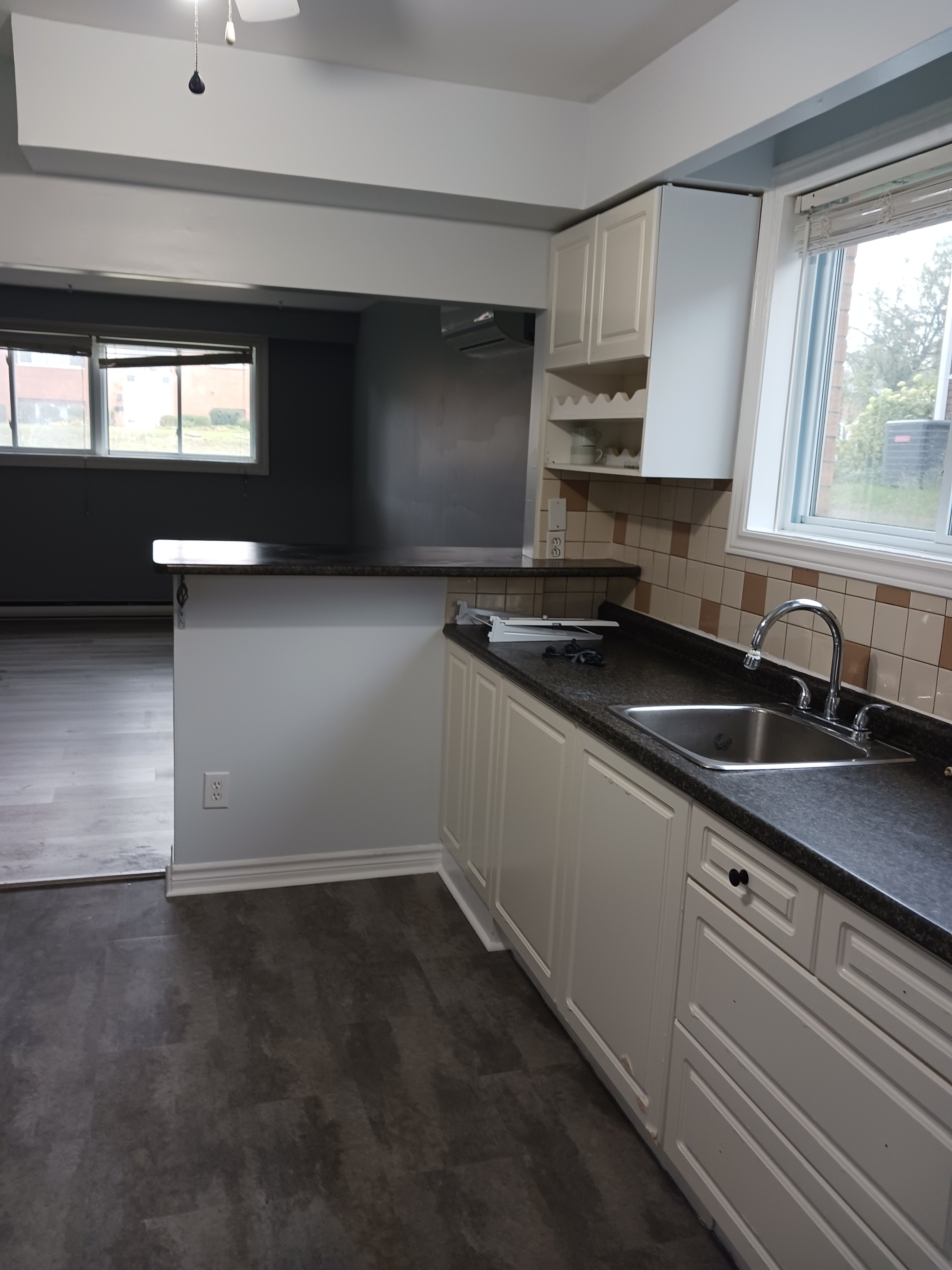 323 Dwight Avenue, Oshawa, ON MultiUnit for rent