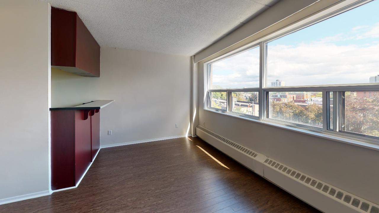 Rentals.ca :) 218 MacLaren Street, Ottawa ON For Rent