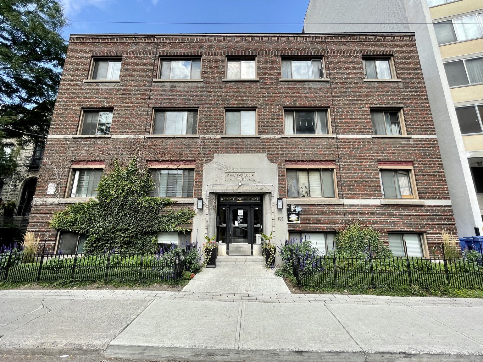 Rentals.ca 195 Cooper St, Ottawa ON for Rent