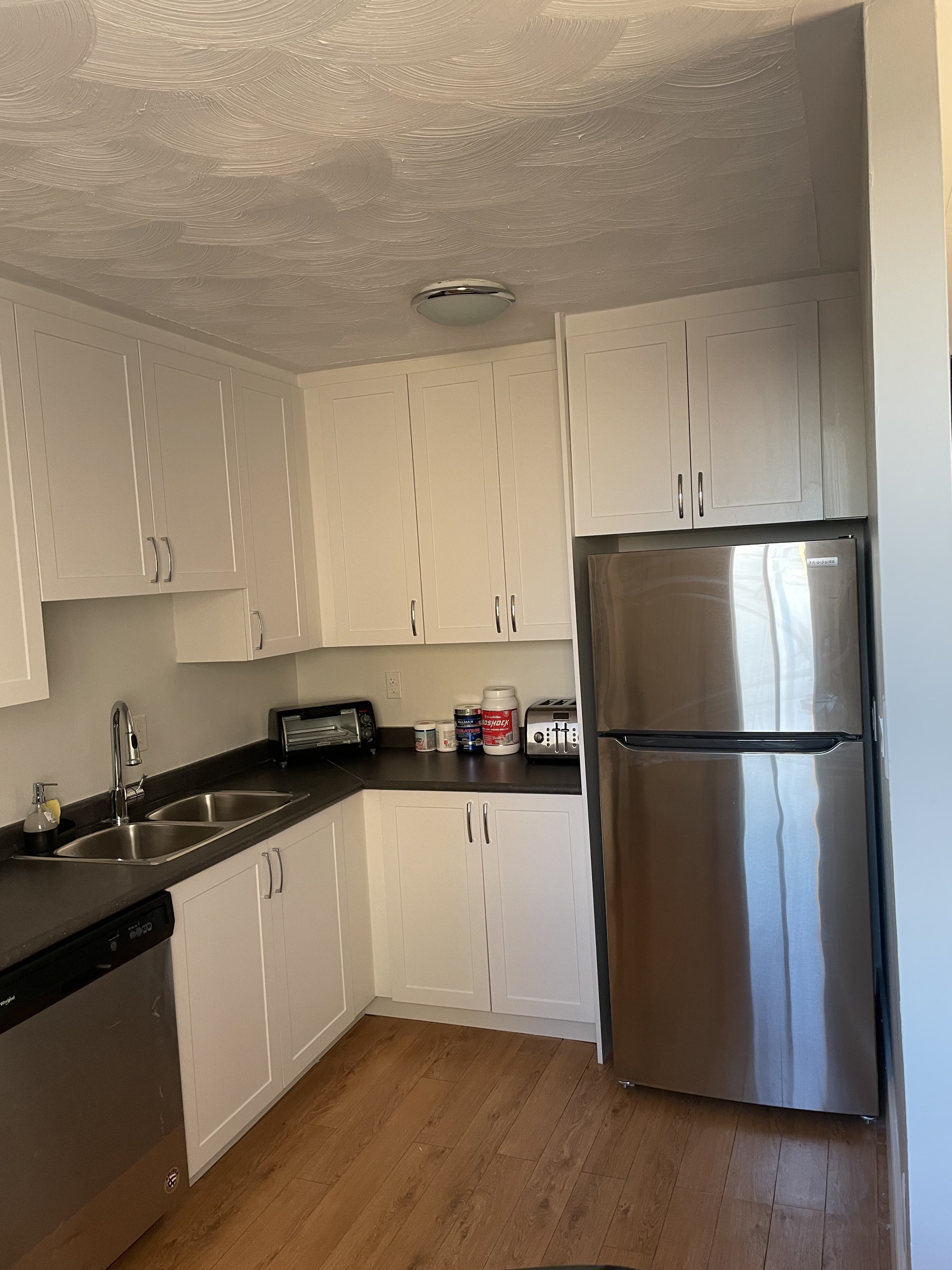 Rentals.ca ) 1971 Saint Laurent Boulevard, Ottawa ON for Rent
