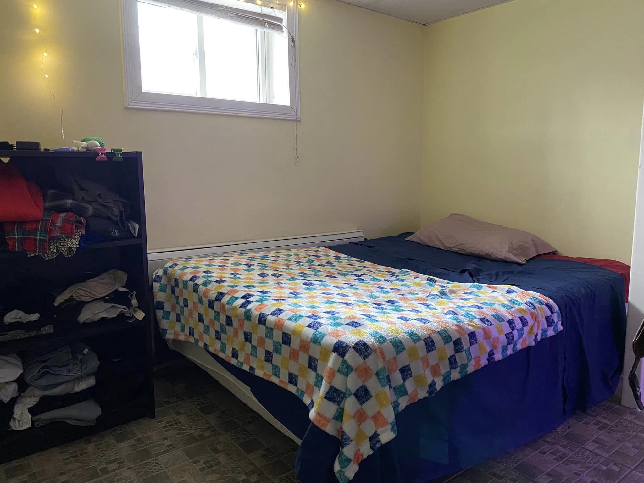 Somerset Street East, Ottawa, ON Room for rent