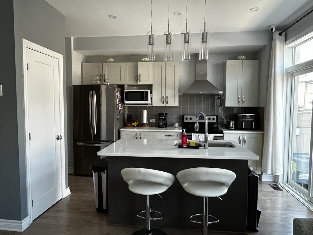 Rentals.ca 898 Kilbirnie Drive, Ottawa ON for Rent