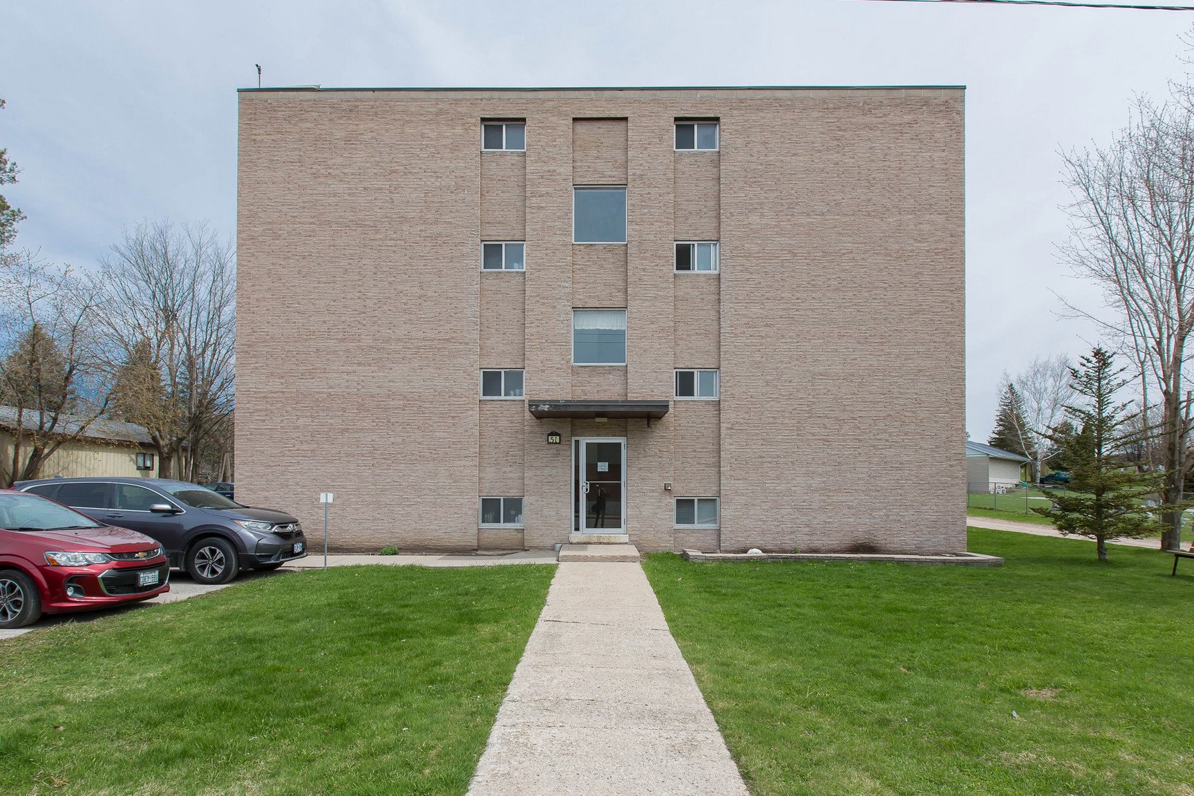 Rentals.ca ) 51 owen street, ON for Rent