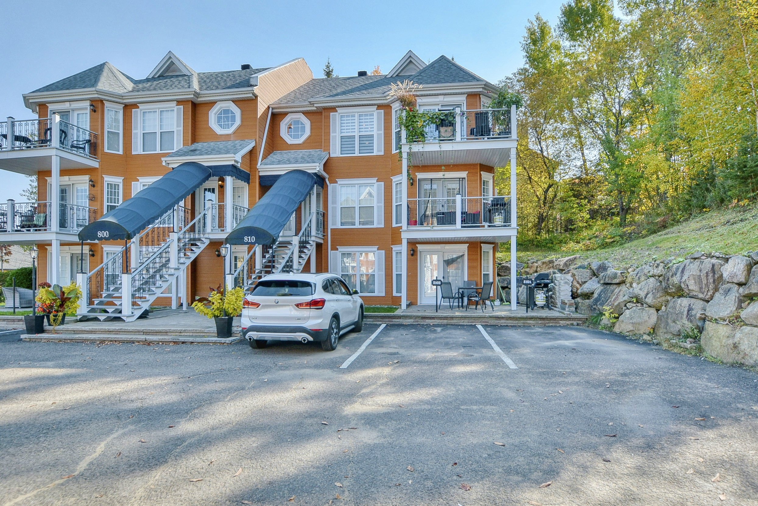 Rentals.ca 810 Chemin Avila, Piedmont QC for Rent