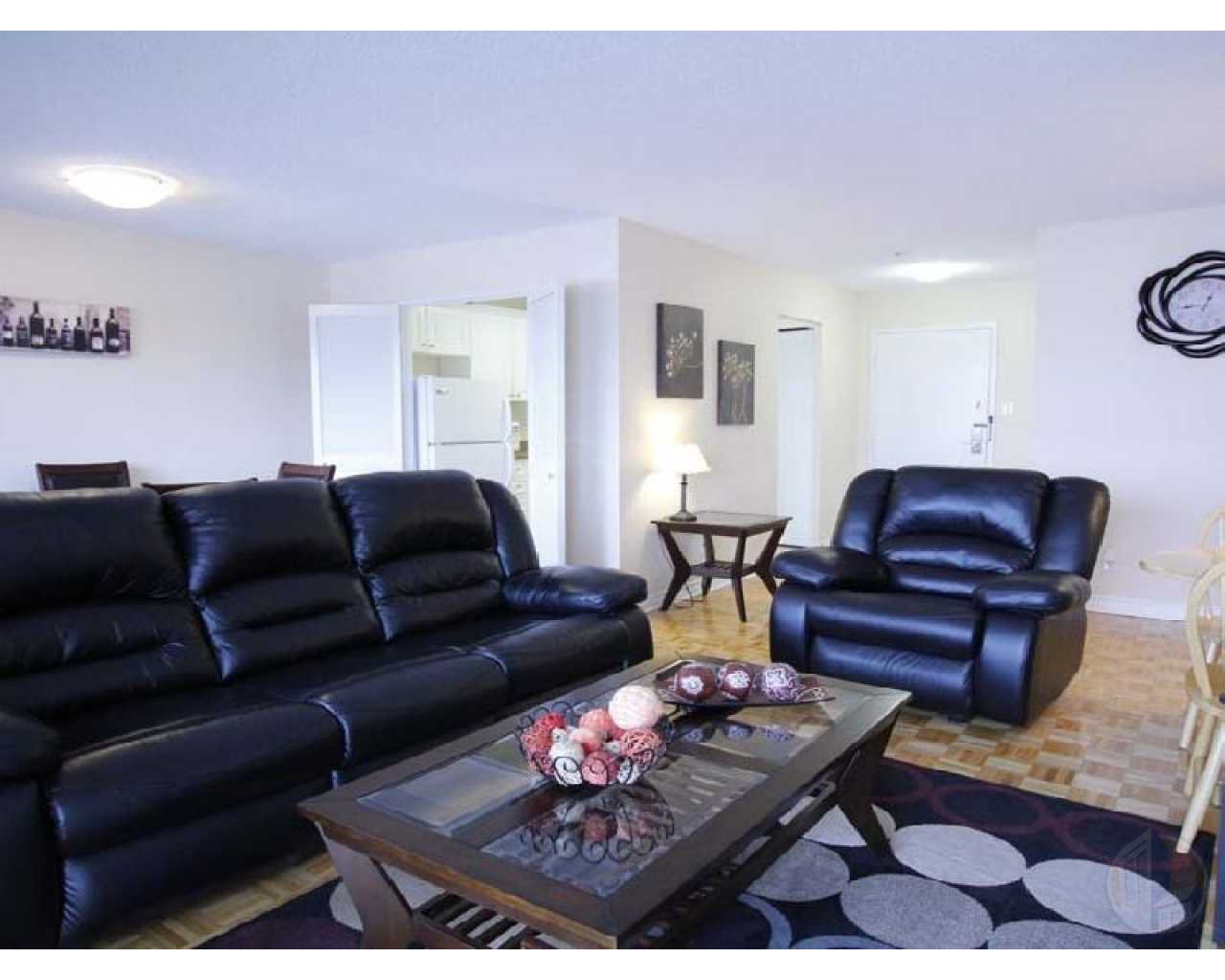 Rentals.ca ) 80 Chemin Du BordduLacLakeshore, PointeClaire QC à louer