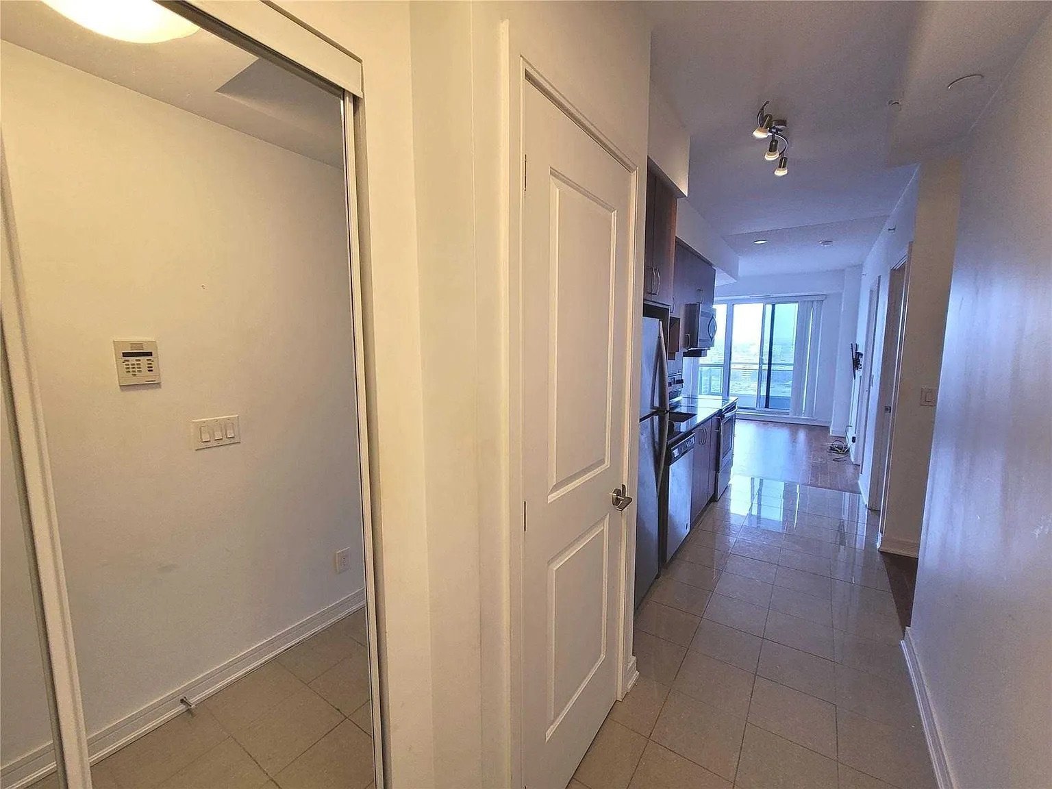 Rentals.ca 9201 Yonge Street, Richmond Hill ON for Rent