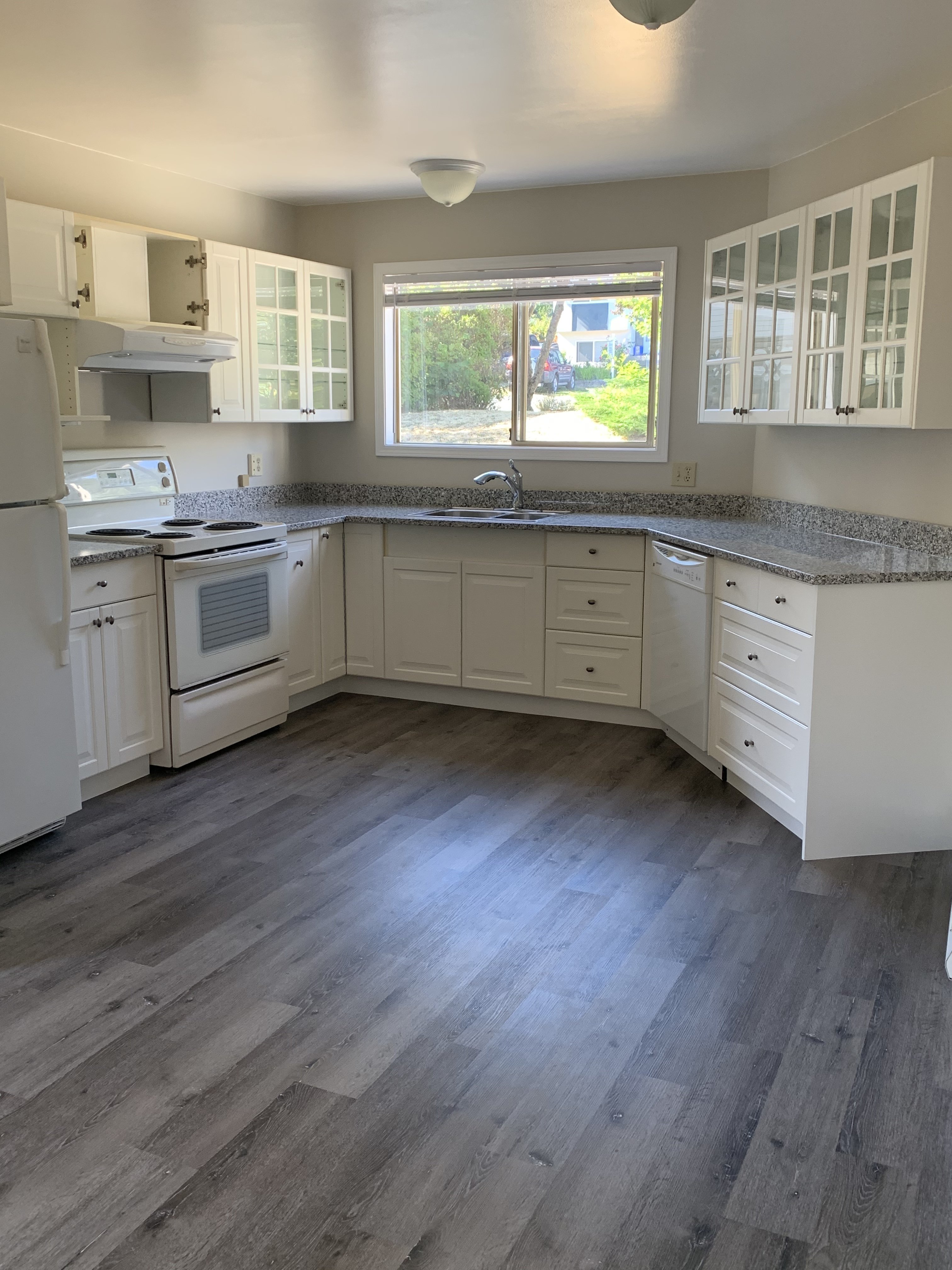 Rentals.ca Tait Street, Saanich BC for Rent