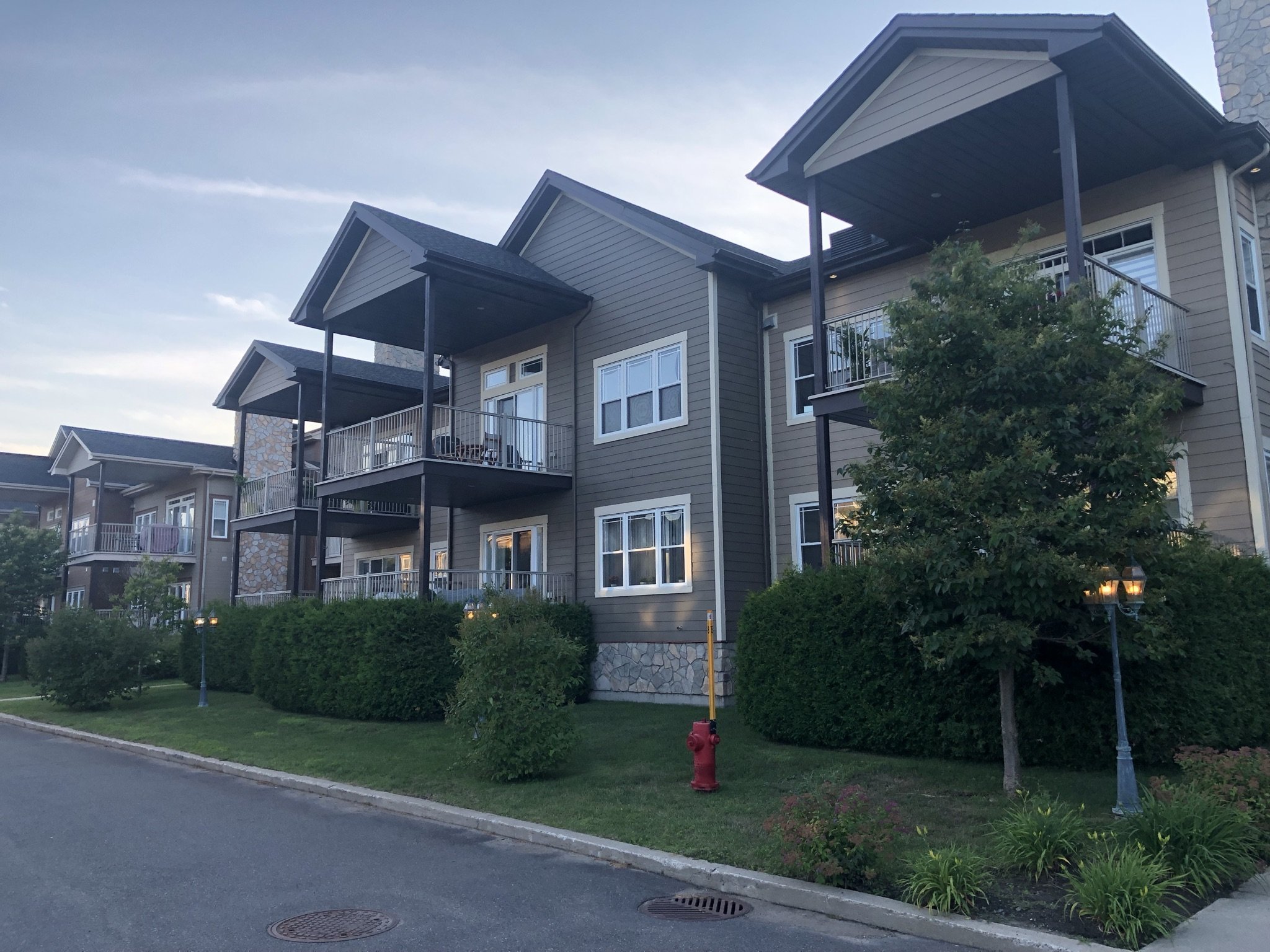 Rentals.ca 156 Chemin du Mont SaintSauveur, SaintSauveur QC for Rent