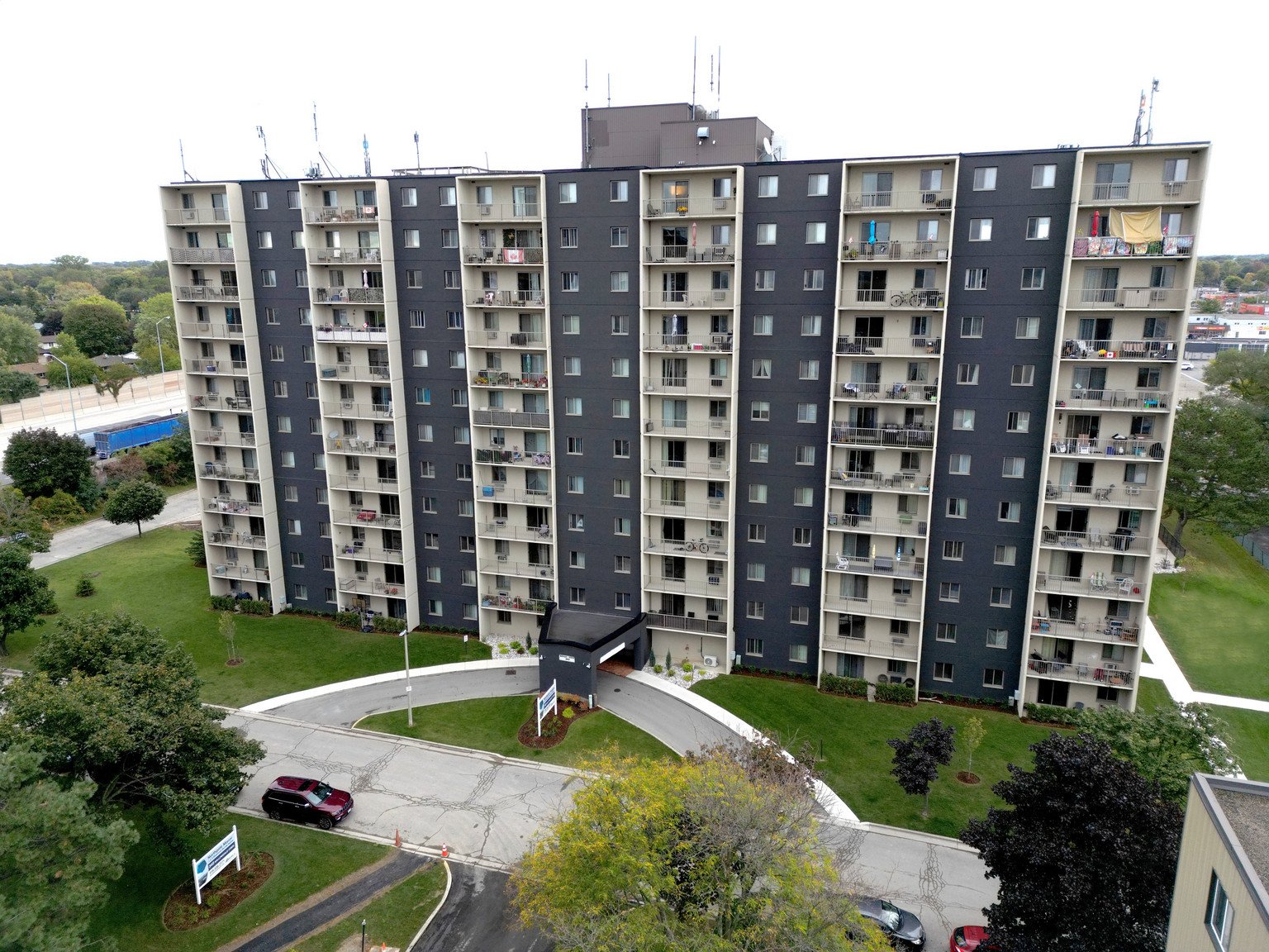 Northgate Towers 340 Willowdale Crescent, Sarnia, ON