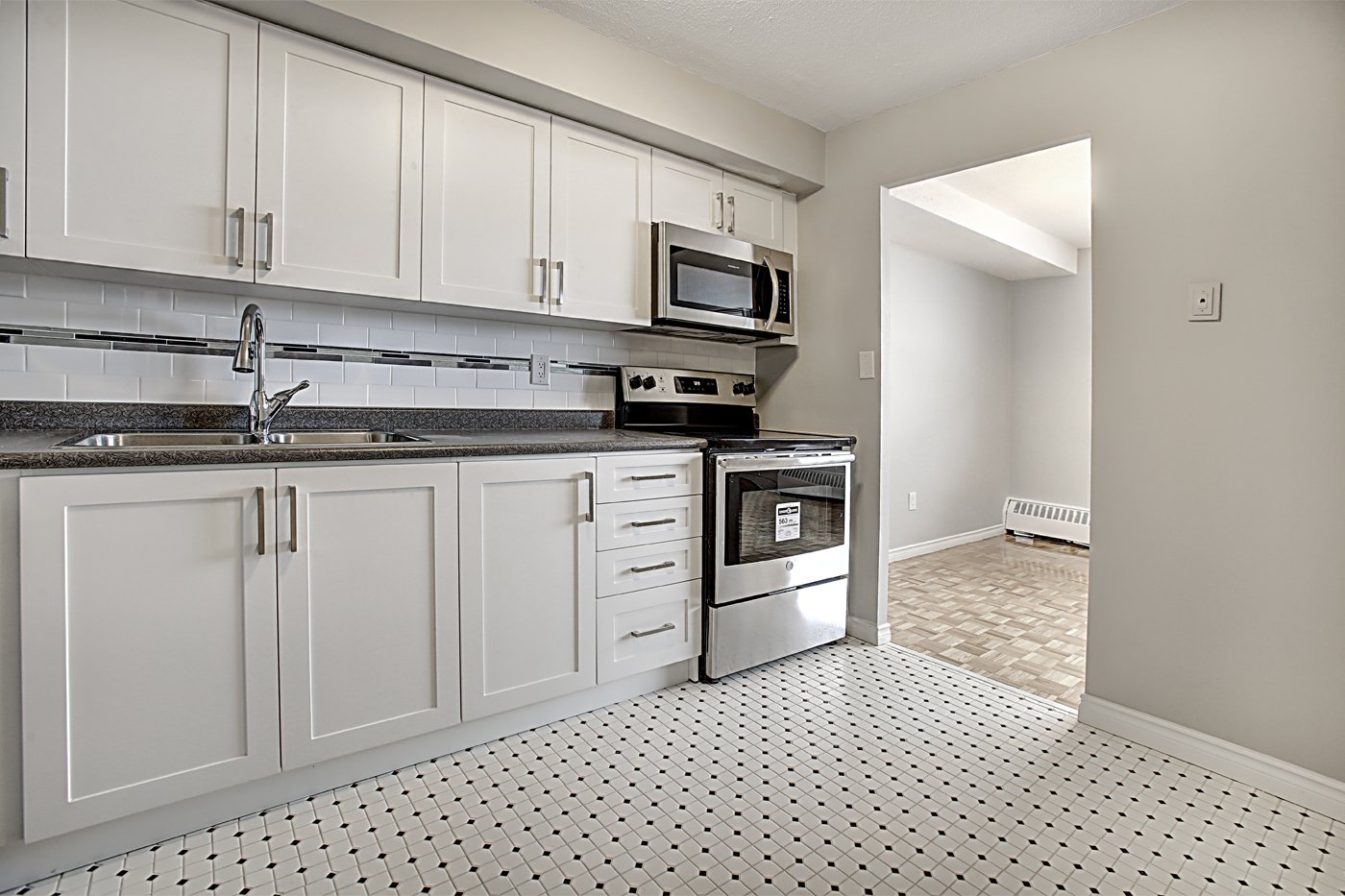 Rentals.ca ) 3895 Lawrence Avenue, East, Scarborough ON for Rent