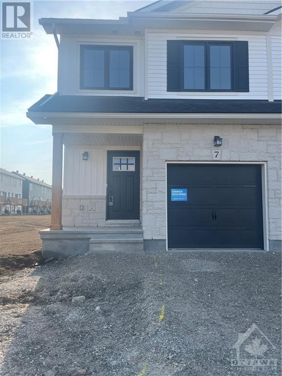 Rentals.ca 7 Crescent, Smiths Falls ON for Rent