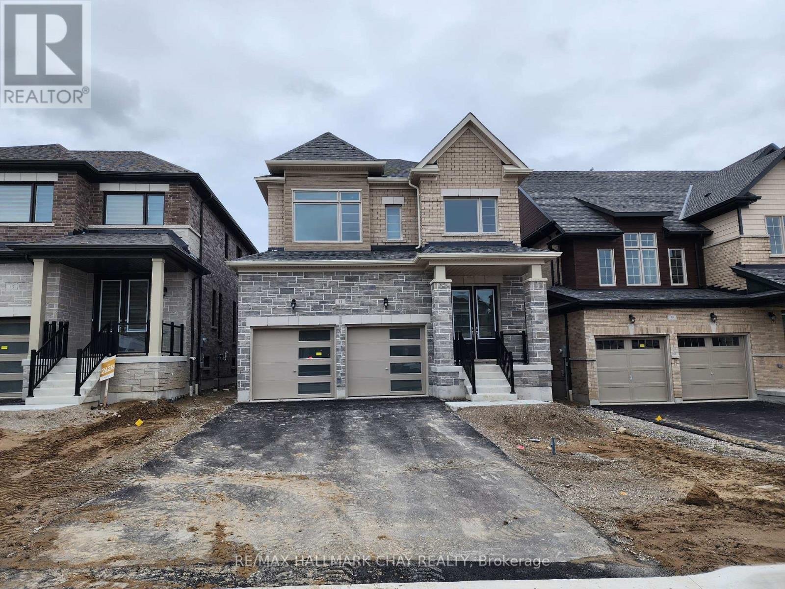 Rentals.ca 11 Daffodil Road, Springwater ON for Rent