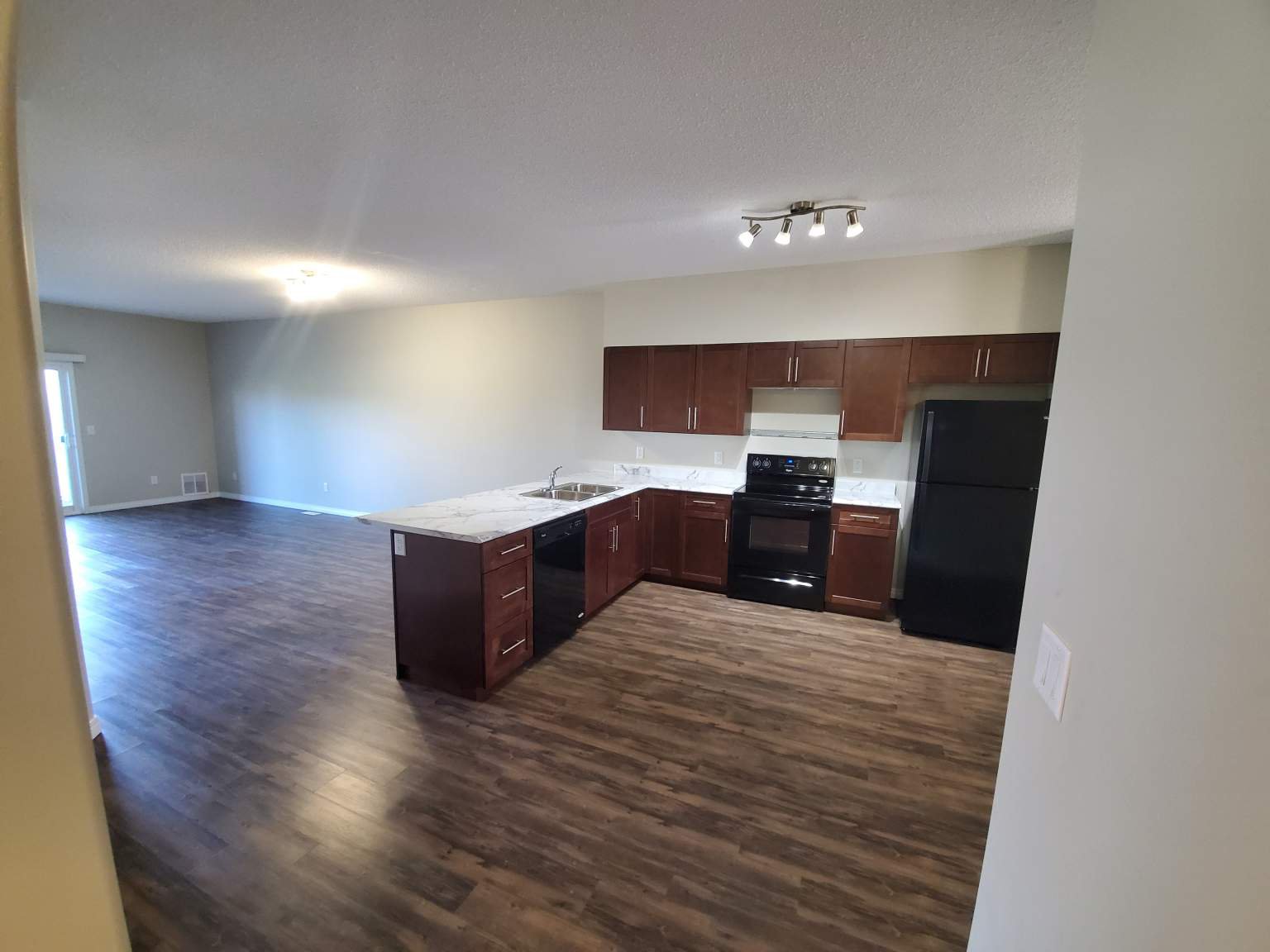Rentals.ca ) 220 Spruce Ridge Road, Spruce Grove AB for Rent