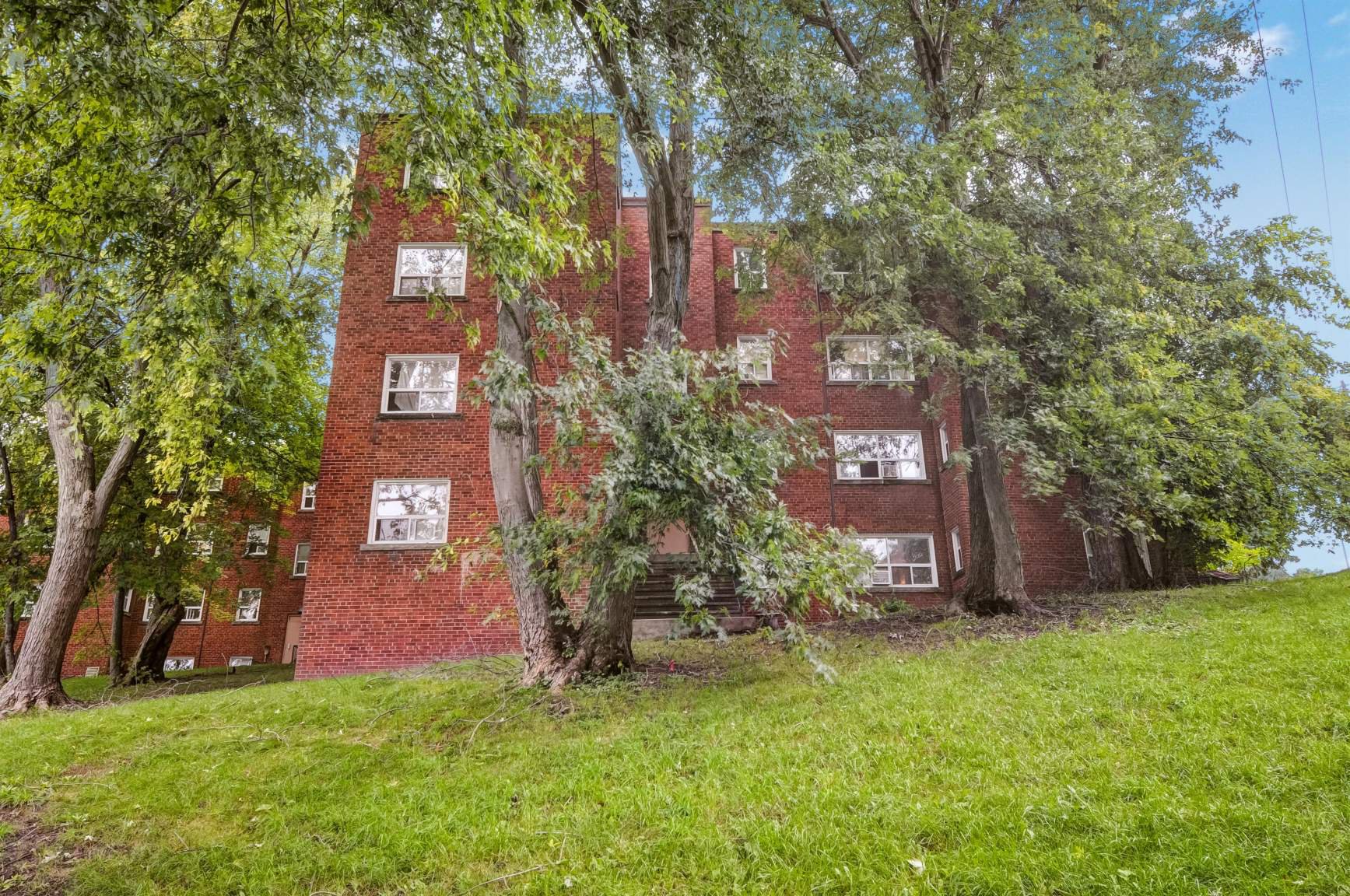 Rentals.ca ) 46 Folcroft, Toronto ON à louer