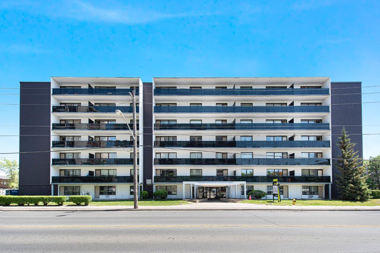 Rentals.ca ) 3575 Bathurst Street, Toronto ON for Rent