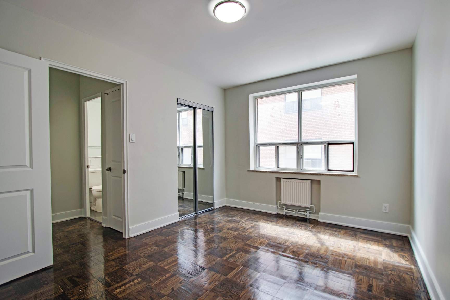 Rentals.ca ) 82 Warren Road, Toronto ON for Rent