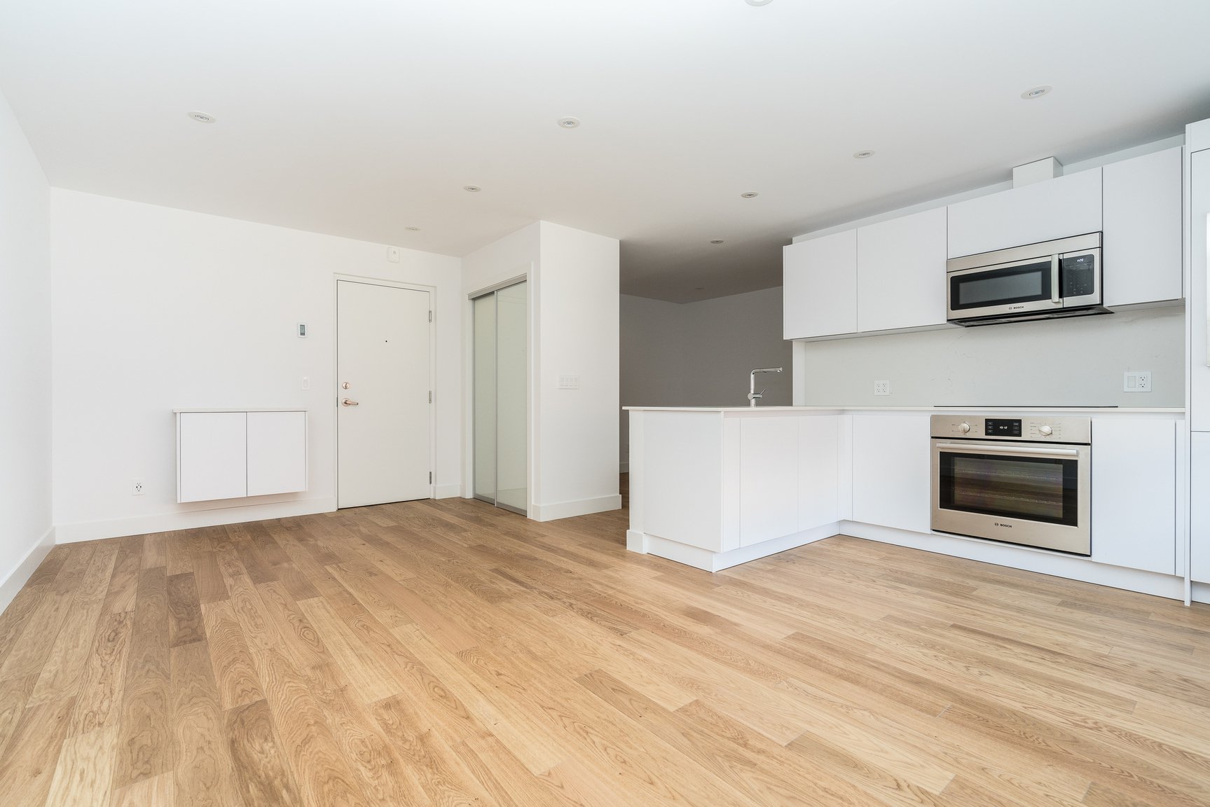 Rentals.ca ) 365 Eglinton Avenue East, Toronto ON for Rent