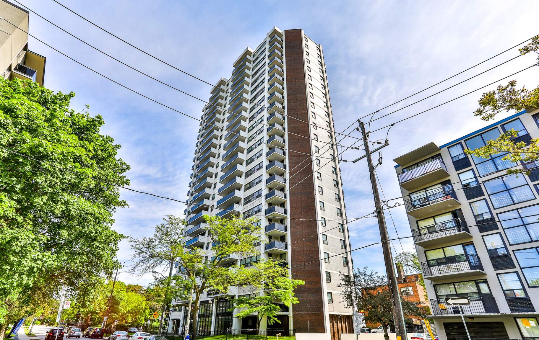 Rentals.ca 111 Raglan Avenue, Toronto ON for Rent