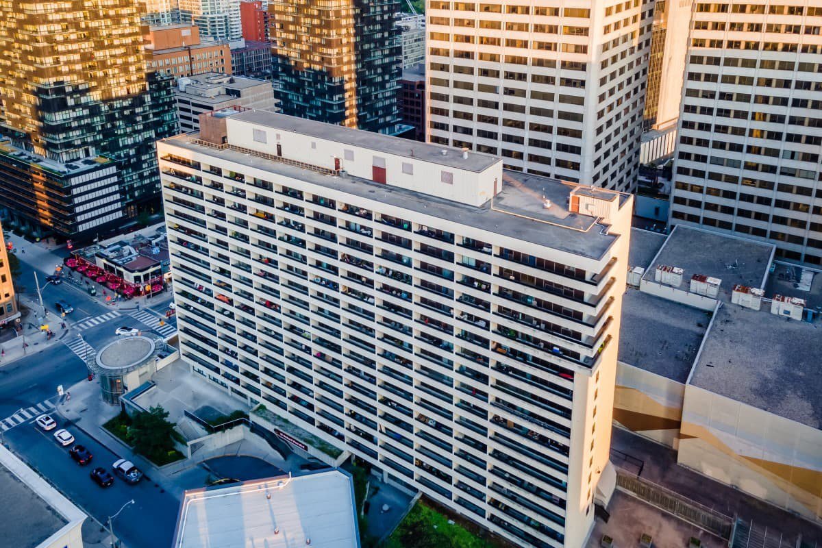 Rentals.ca ) 33 Orchard View Boulevard., Toronto ON for Rent