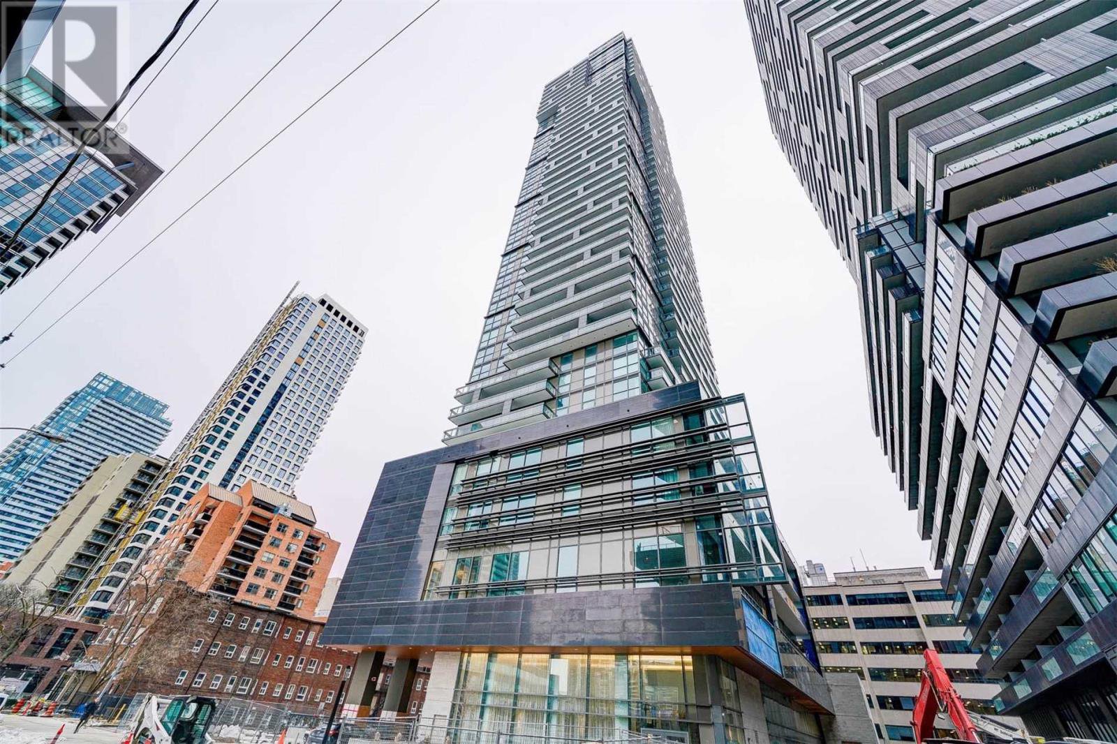 Rentals.ca ) 39 Roehampton, Toronto ON for Rent Rentals.ca ) 39 Roehampton, Toronto ON for Rent
