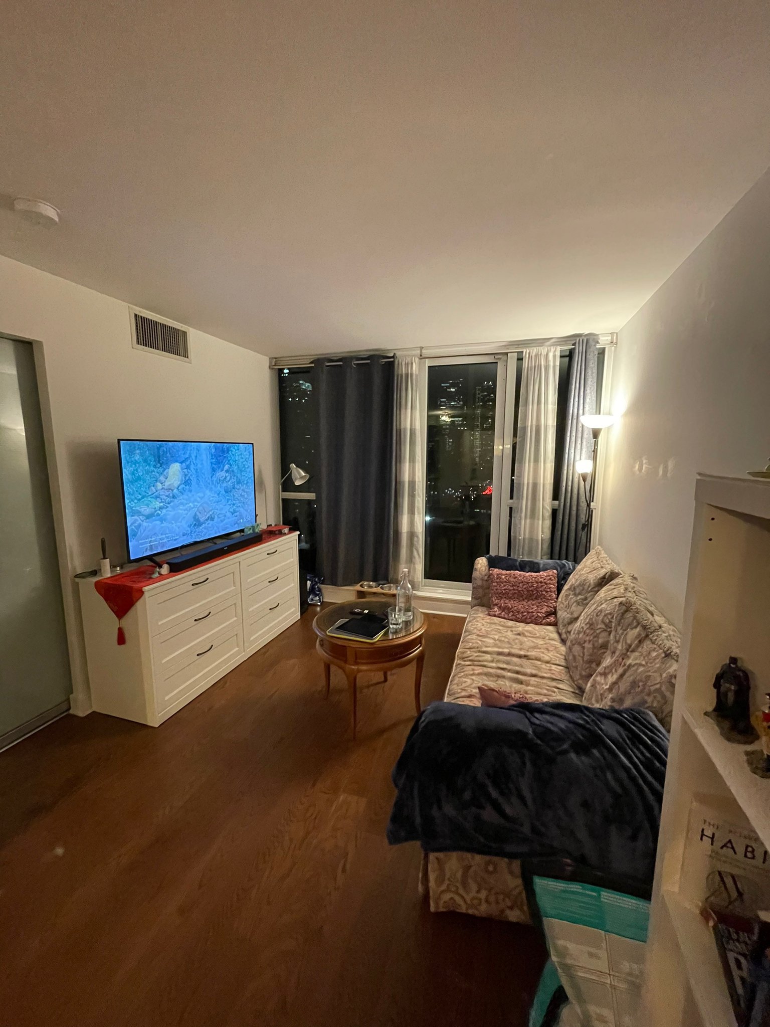 Rentals.ca ) 320 Richmond Street East,