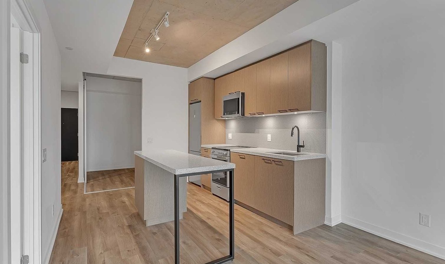 Rentals.ca 1808 Saint Clair Avenue West, Toronto ON for Rent