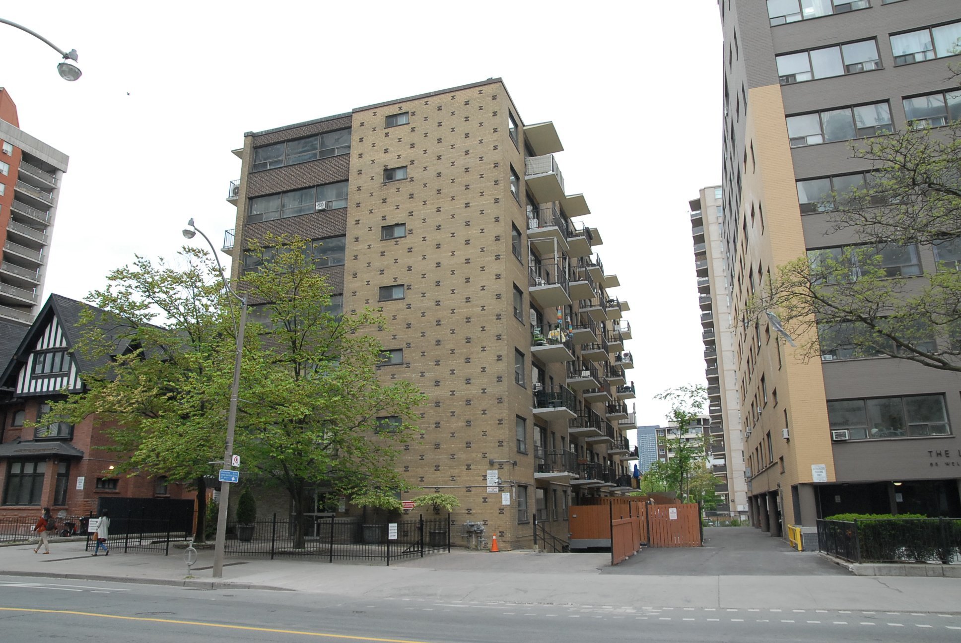 Rentals.ca 91 Wellesley Street East, Toronto ON for Rent