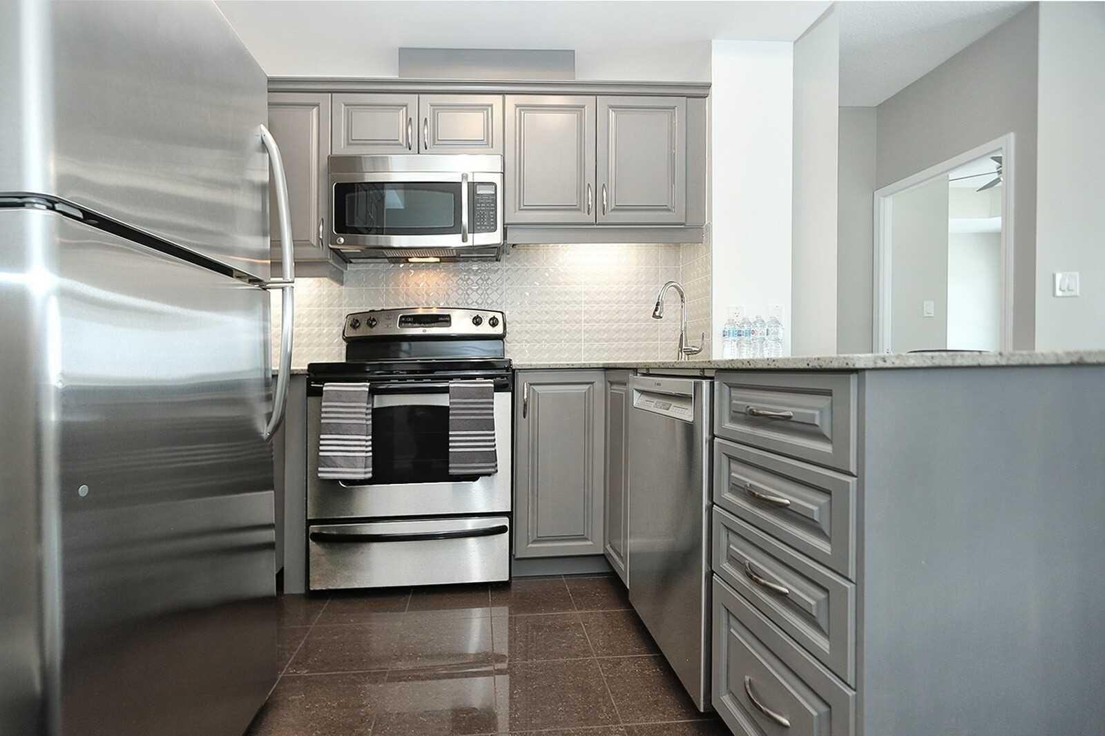 Rentals.ca 3865 Lake Shore Blvd. W., Toronto ON for Rent Rentals.ca 3865 Lake Shore Blvd. W., Toronto ON for Rent