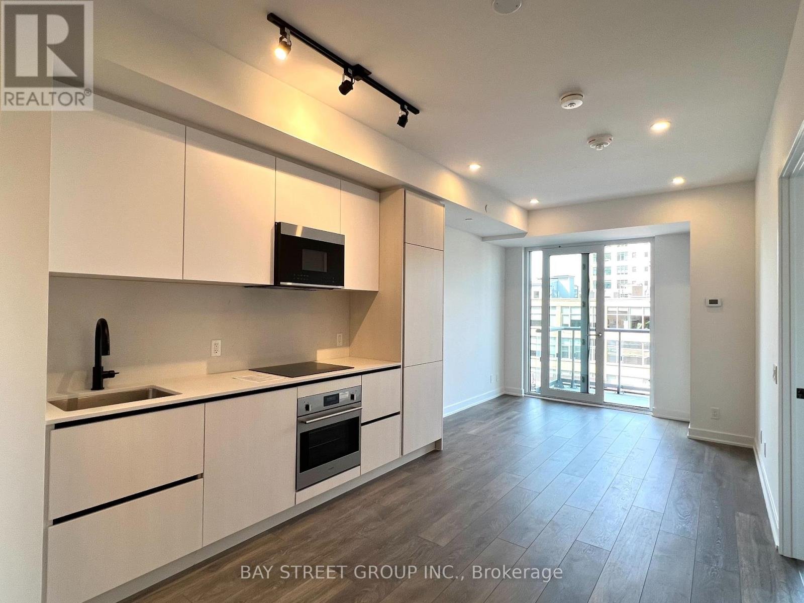 Rentals.ca 108 Peter Street, Toronto On For Rent