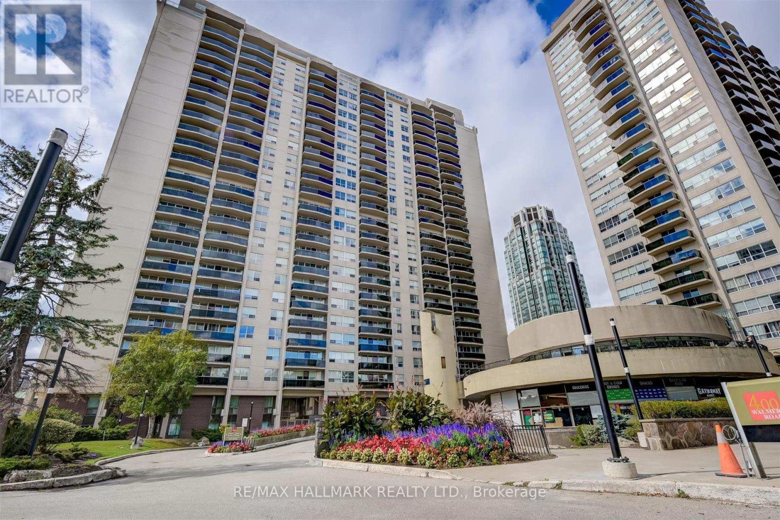 Rentals.ca 400 Walmer Road, Toronto ON for Rent