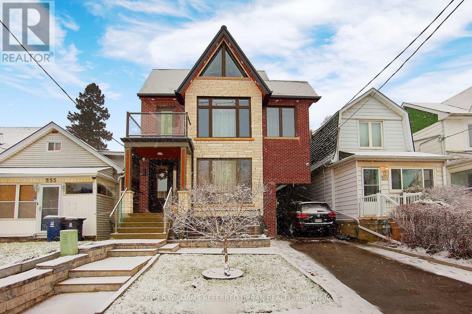 Rentals.ca 253 Cedarvale Ave, Toronto ON à louer