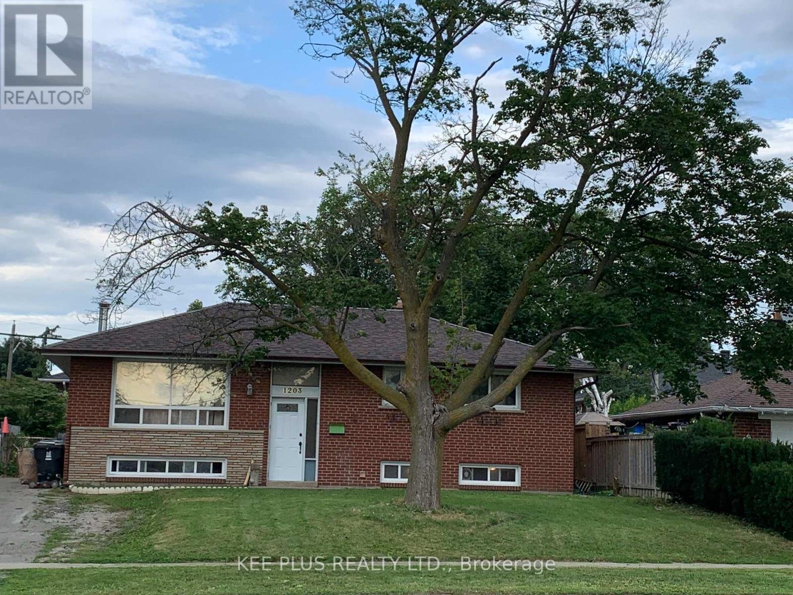 Rentals.ca 1203 Brimley Road, Toronto ON for Rent