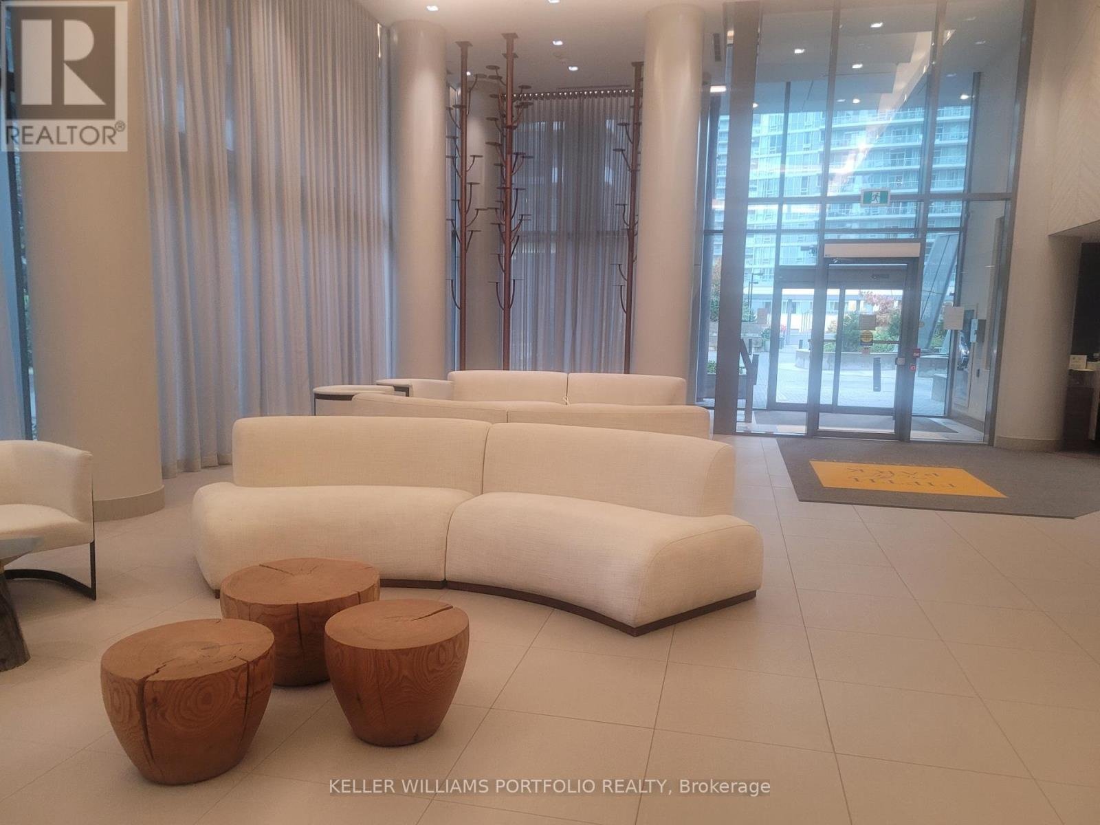 Rentals.ca 50 Forest Manor Road, Toronto ON for Rent