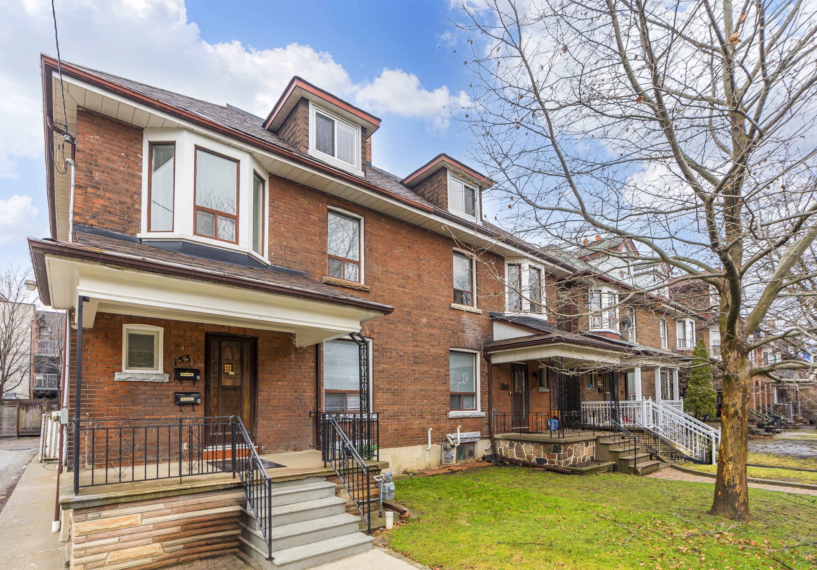 Rentals.ca 153 Beatrice Street Toronto ON for Rent