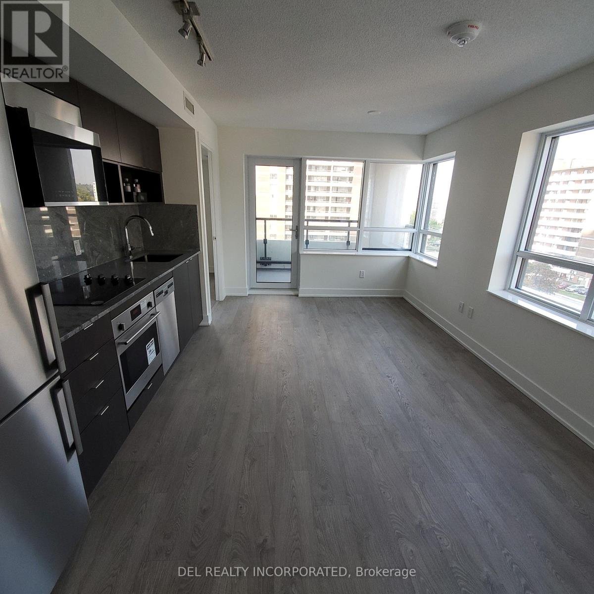 rentals-ca-7-mabelle-ave-toronto-on-for-rent