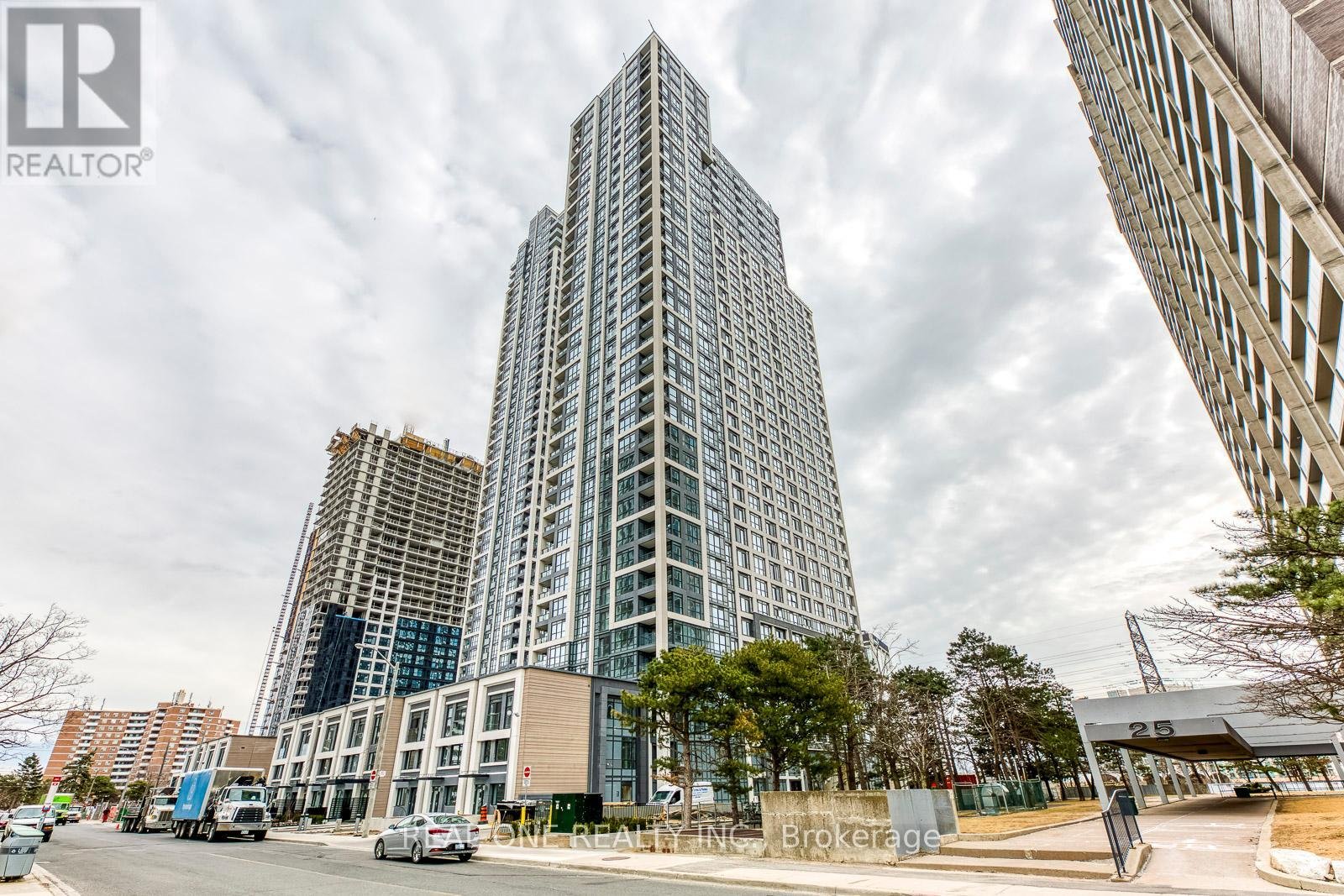 rentals-ca-9-mabelle-ave-toronto-on-for-rent