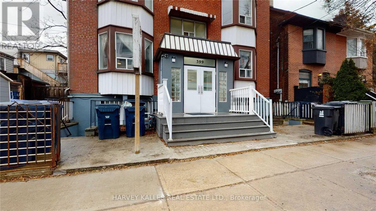 202 399 DUPONT STREET 399 Dupont Street, Toronto, ON